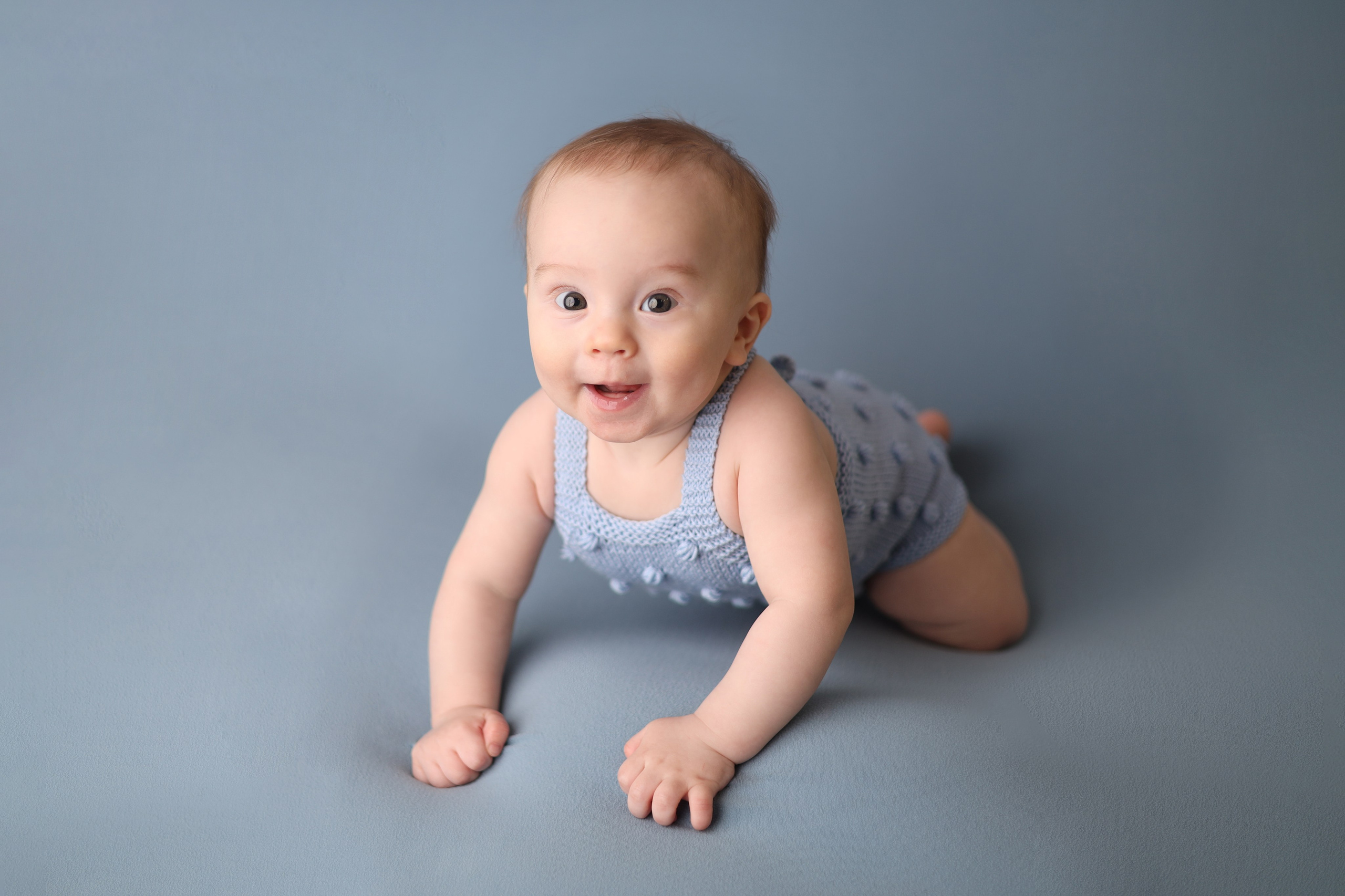 Фотосъемка малыша в 6 месяцев в Москве. Фотограф новорожденных Москва. Ньюборн фотограф Москва