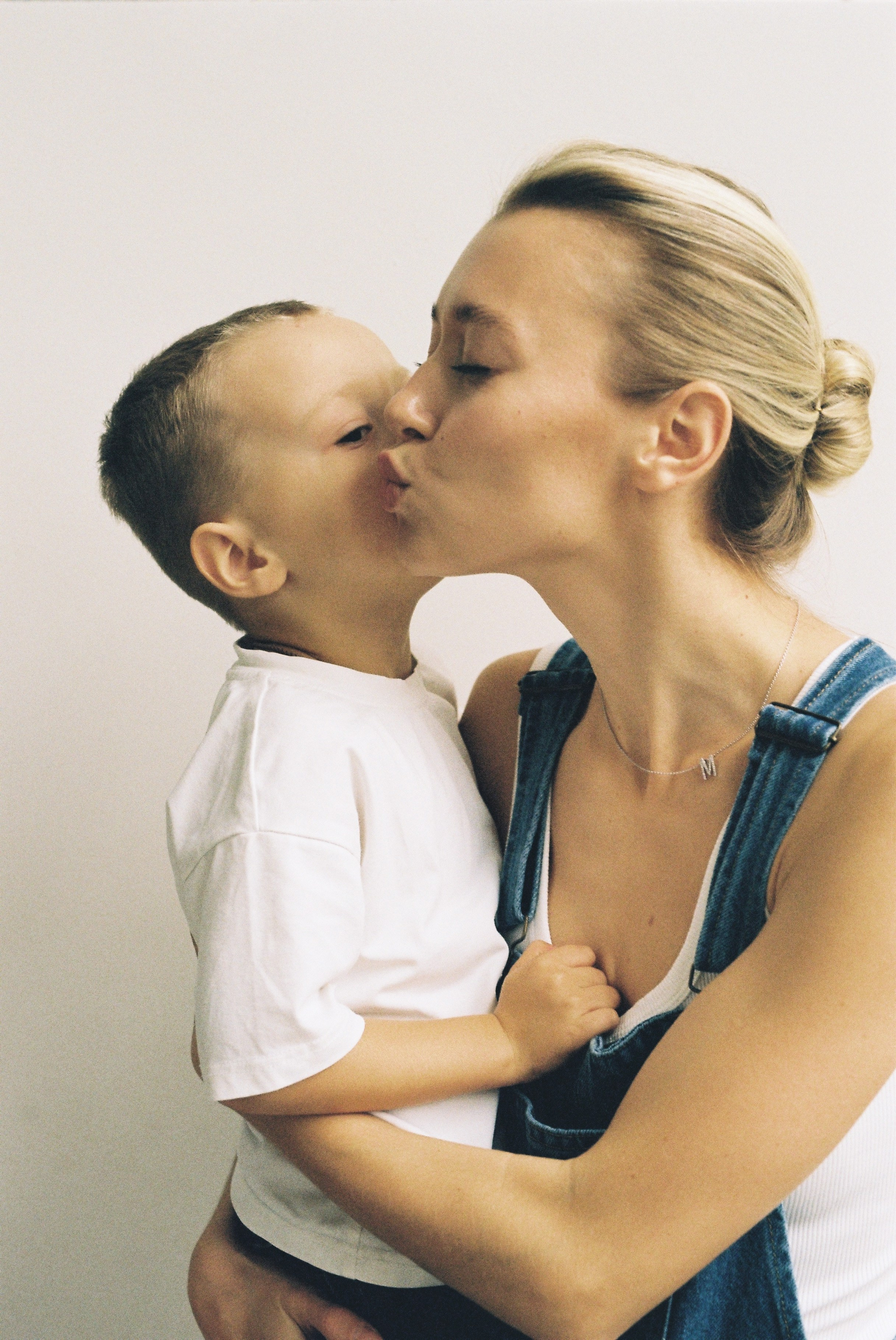 Дарья и Мирон (35 mm). Фотограф в Екатеринбурге и Москве, Анна