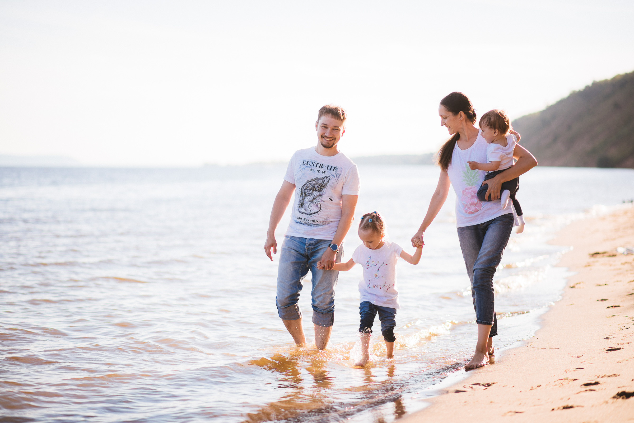 Катя, Рома, Миша и Даша. Фотограф Вадим Благодарный