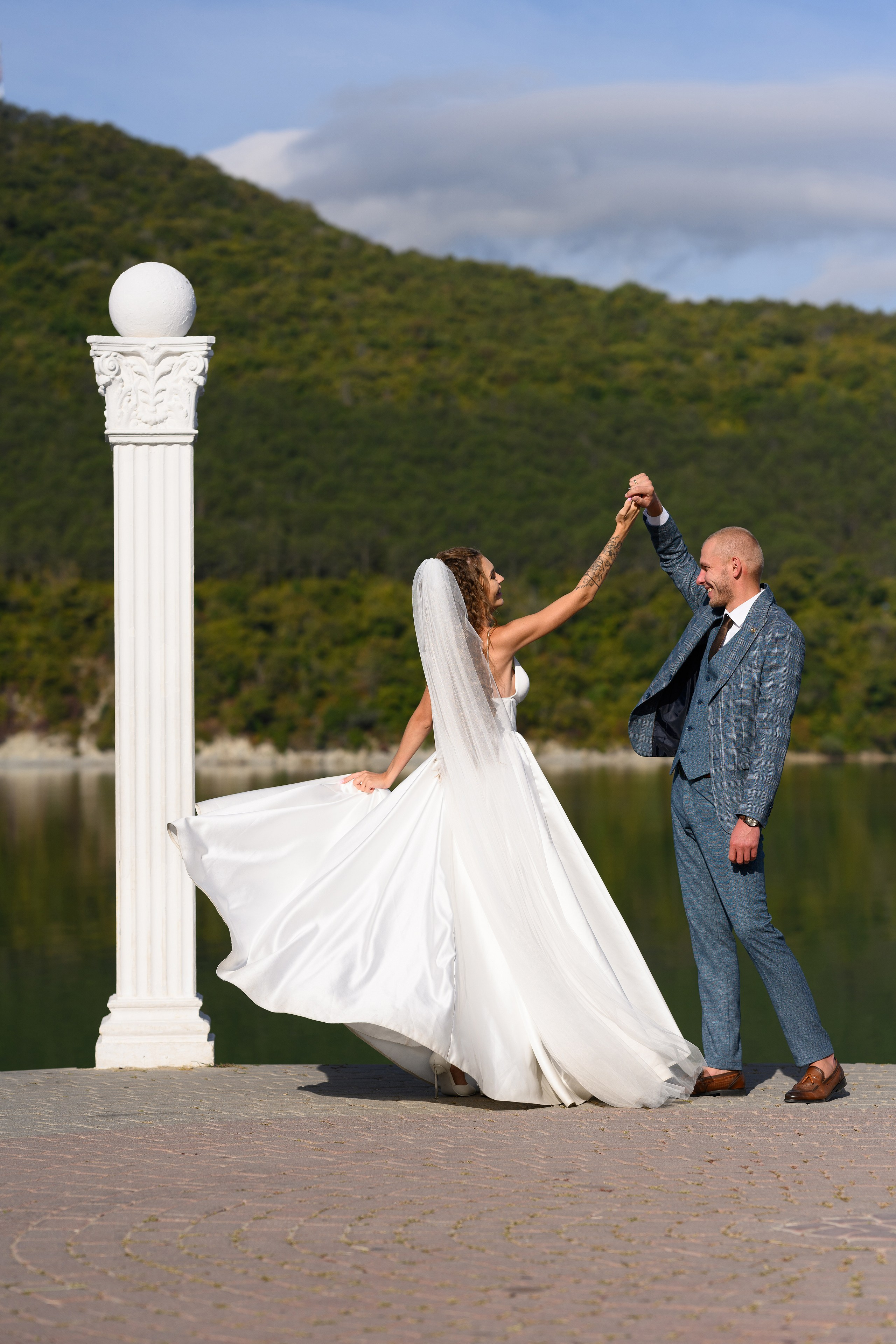 Свадебная фотосесия в Абрау-Дюрсо. Свадебный и семейный фотограф в Краснодаре Владимир Курашев