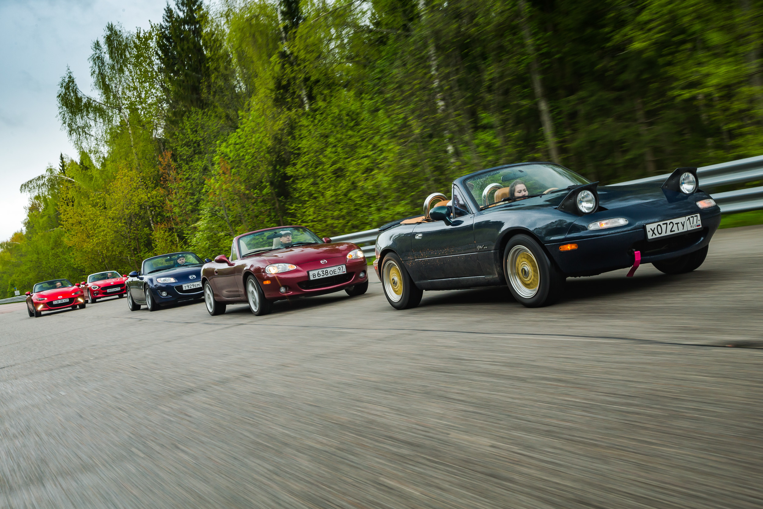 Fiat 124 & Mazda MX-5. Фотограф Дмитрий Питерский