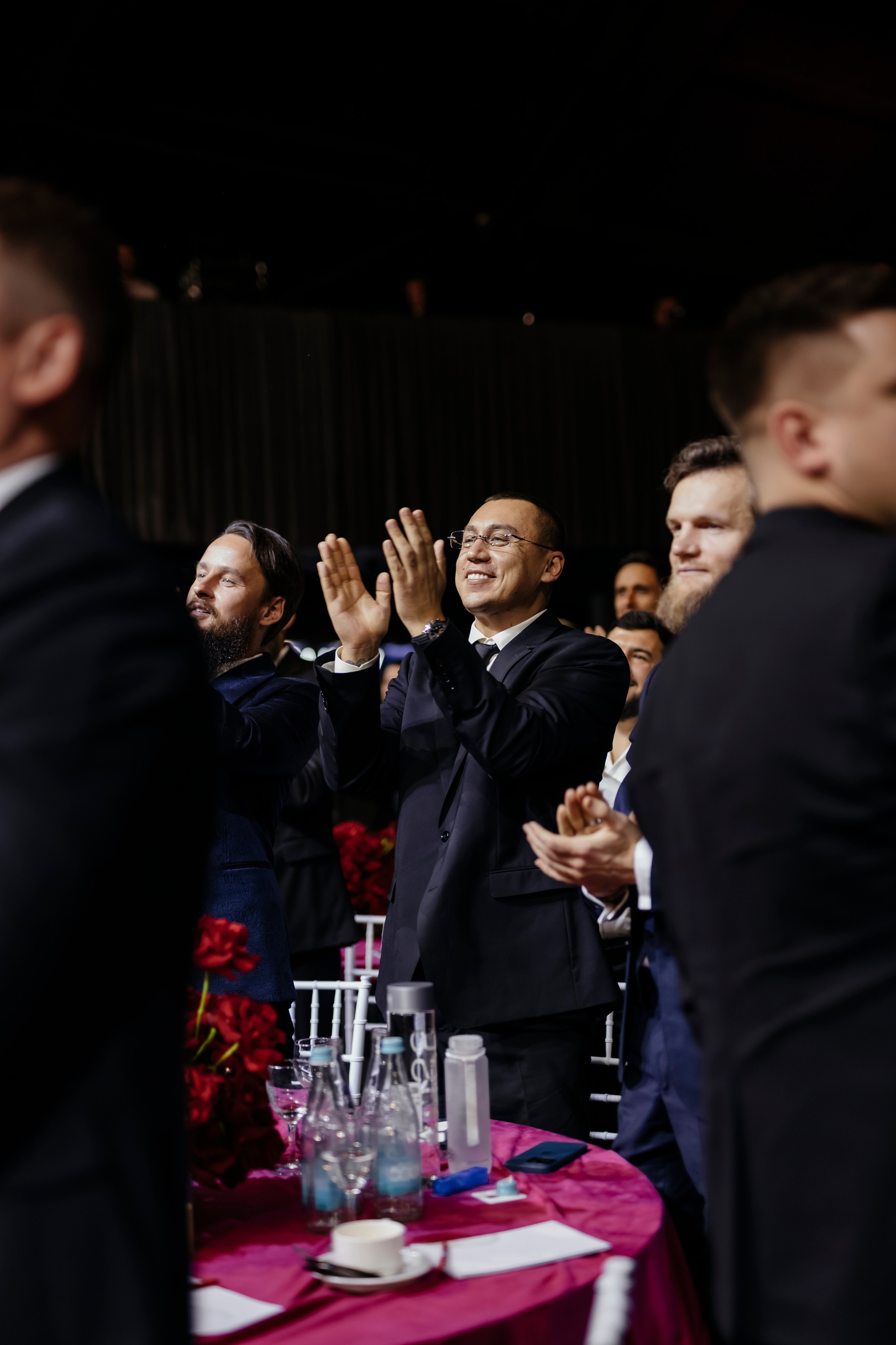 Виталий Кривцов Профессиональный репортажный фотограф сниму ваше мероприятие стильно, эмоционально и креативно. Репортажный, event, концертный и backstage фотограф из Москвы Виталий Кривцов