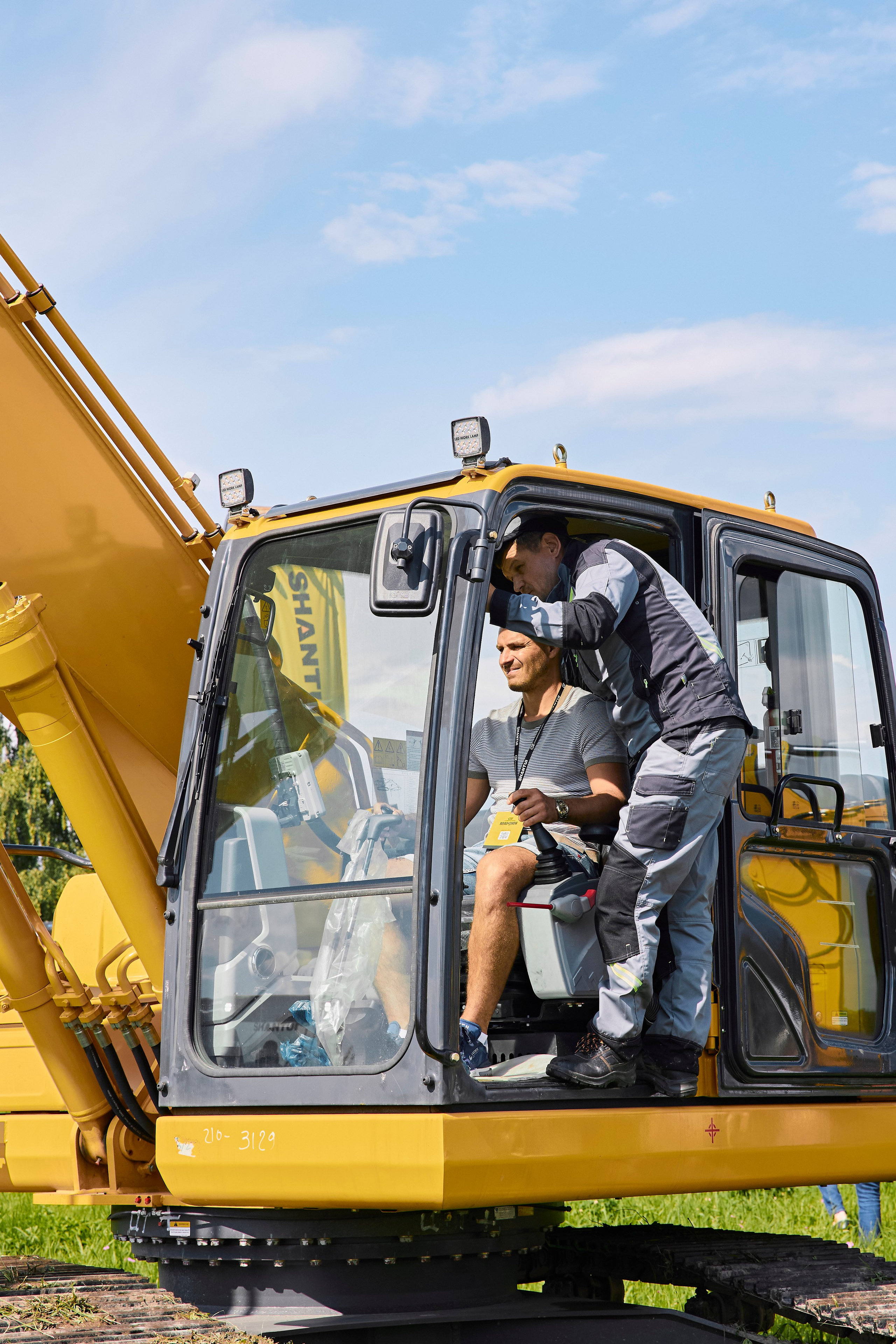 Презентация спец. техники Shantui. Фотограф Александра Иванова