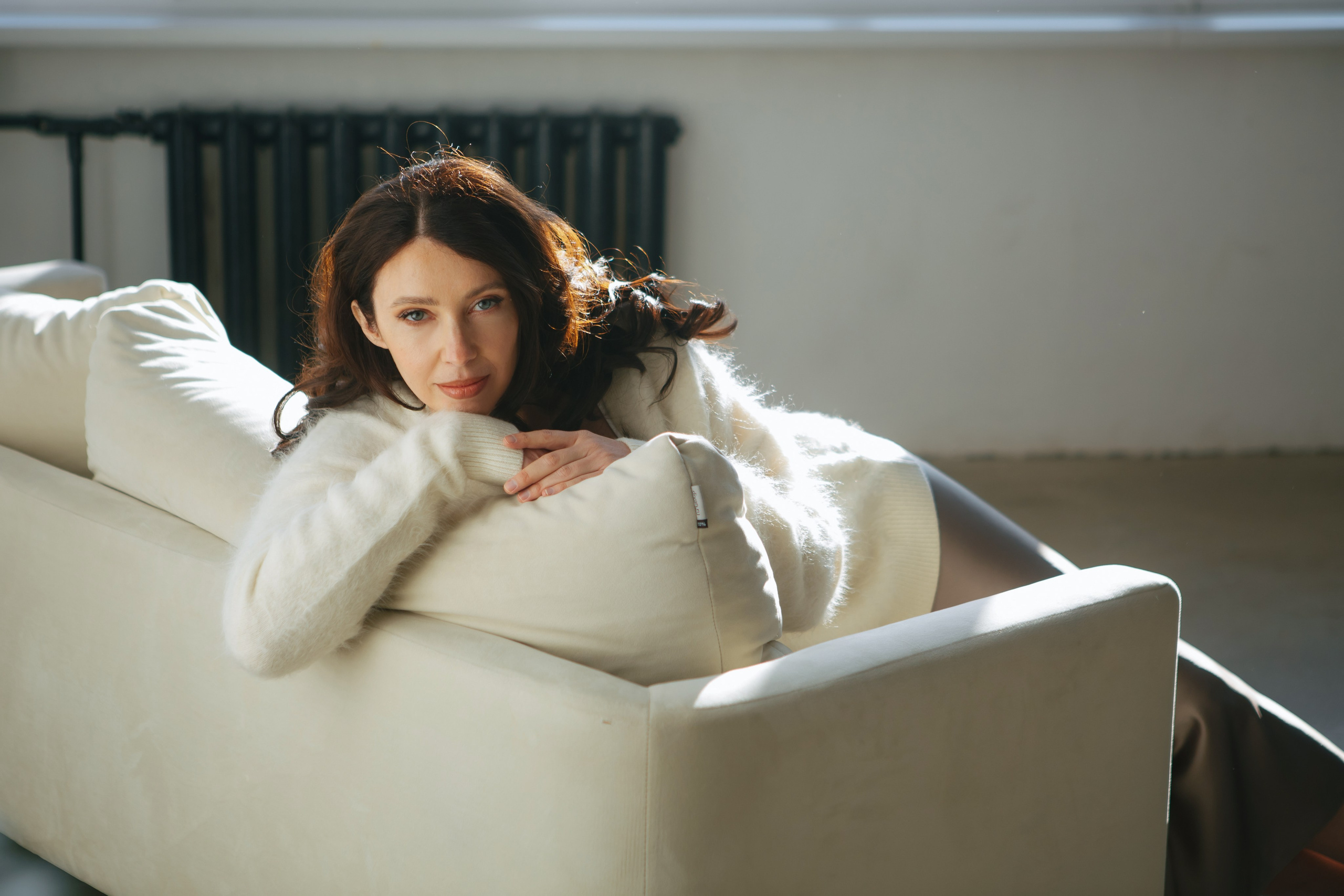 Семейная фотосессия в минималистичном стиле. Фотограф Александра Рышкова