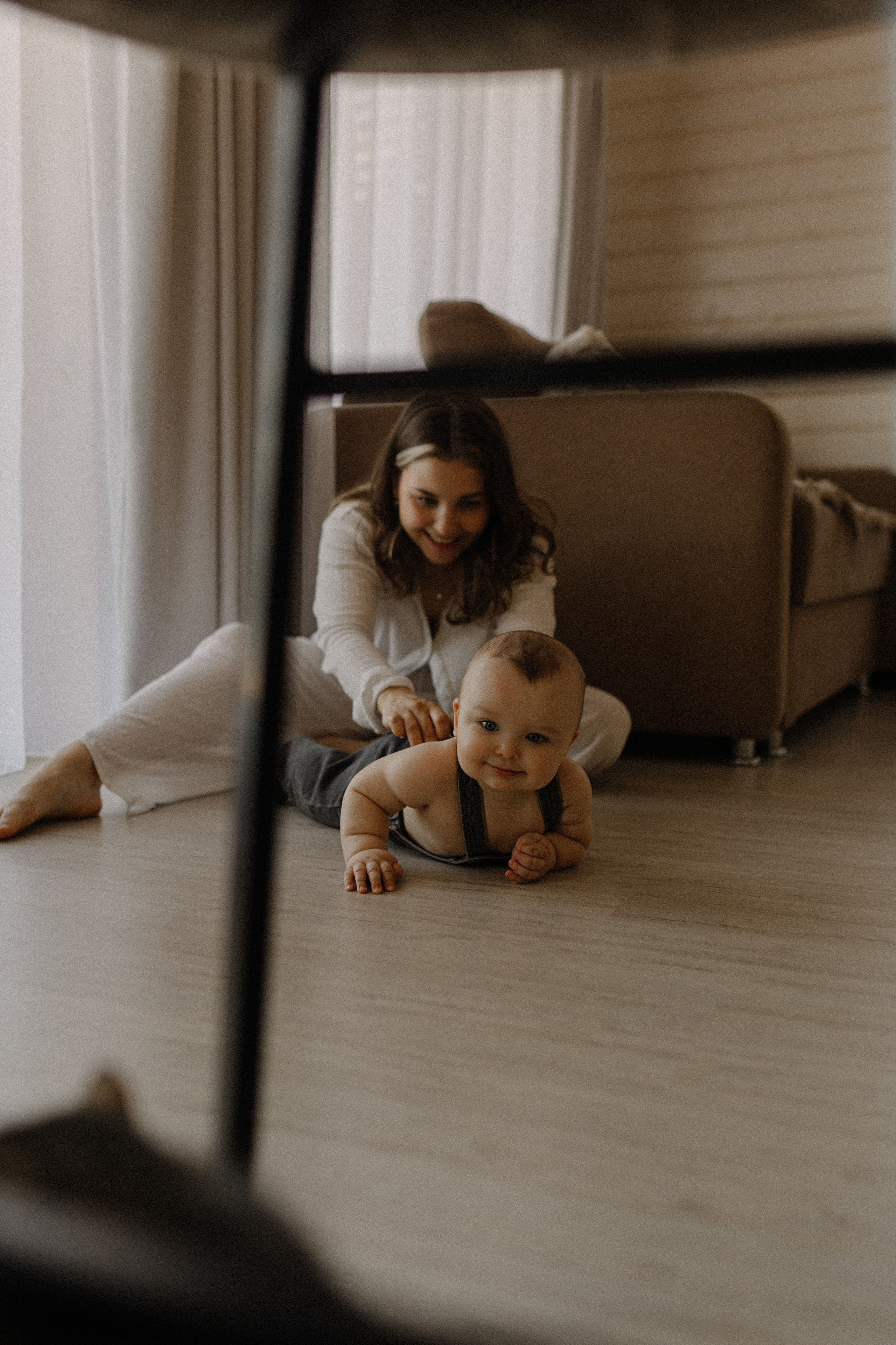 Яна и Тимофей. Домашняя съёмка. Семейный фотограф Тихвин, Санкт-Петербург и ЛО