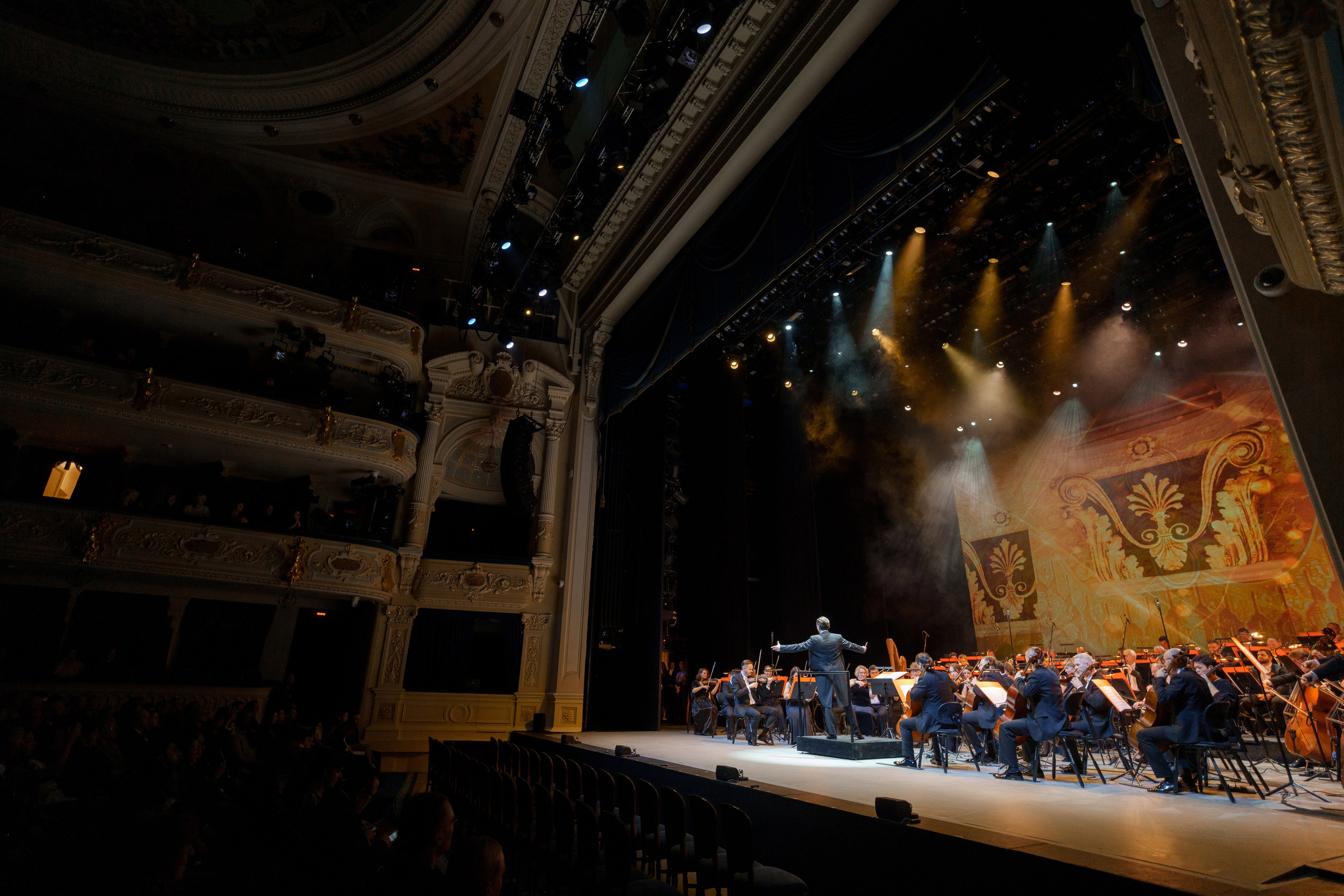 Форум объединенных культур Главный штаб, БДТ, Гранд Европа. Андрей Сухинин репортажный свадебный фотограф Санкт-Петербург