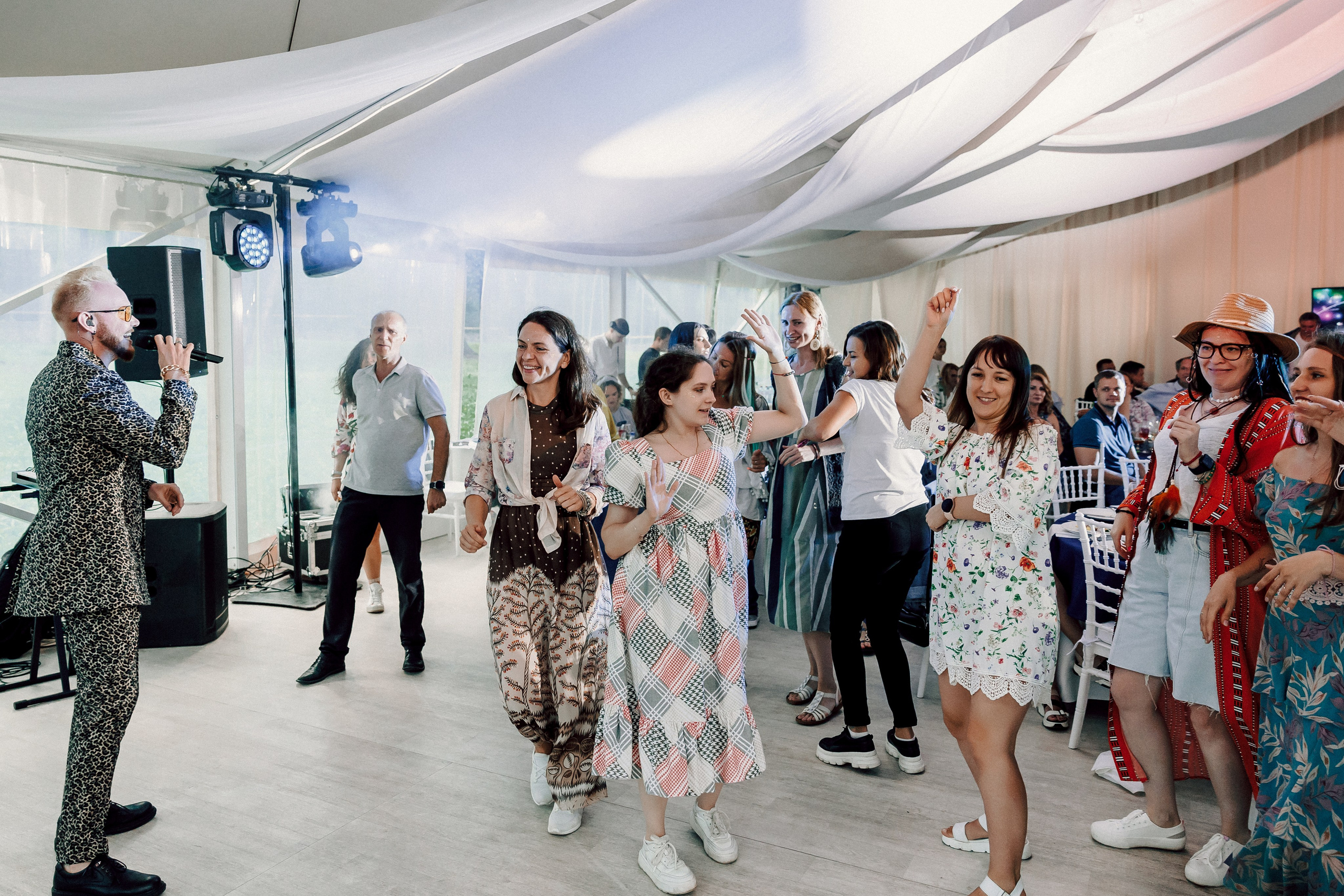 УММ2 — Летний корпоратив. Лёшка Варзегов — фотограф