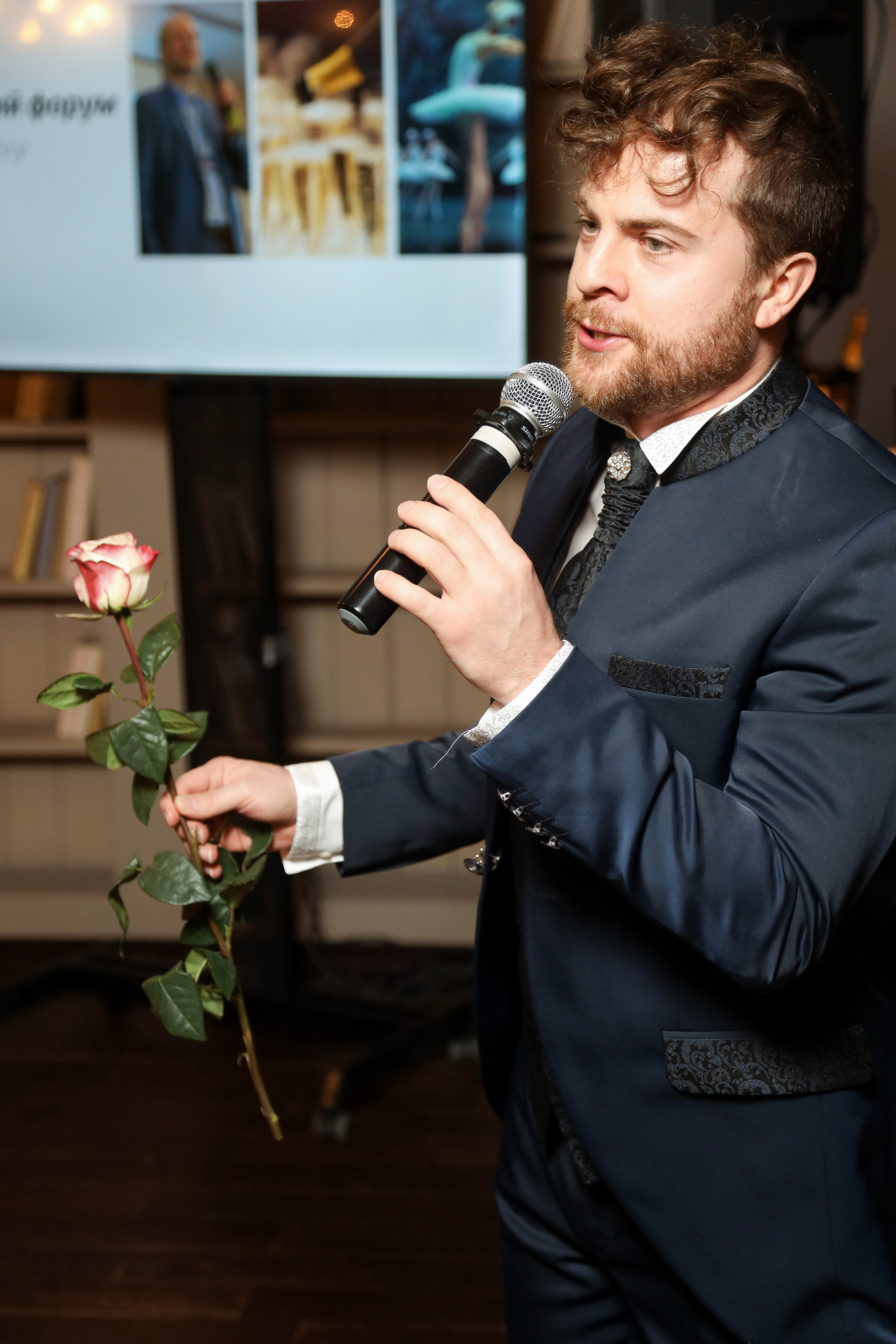 DIS. Фотограф Антон Чупринин