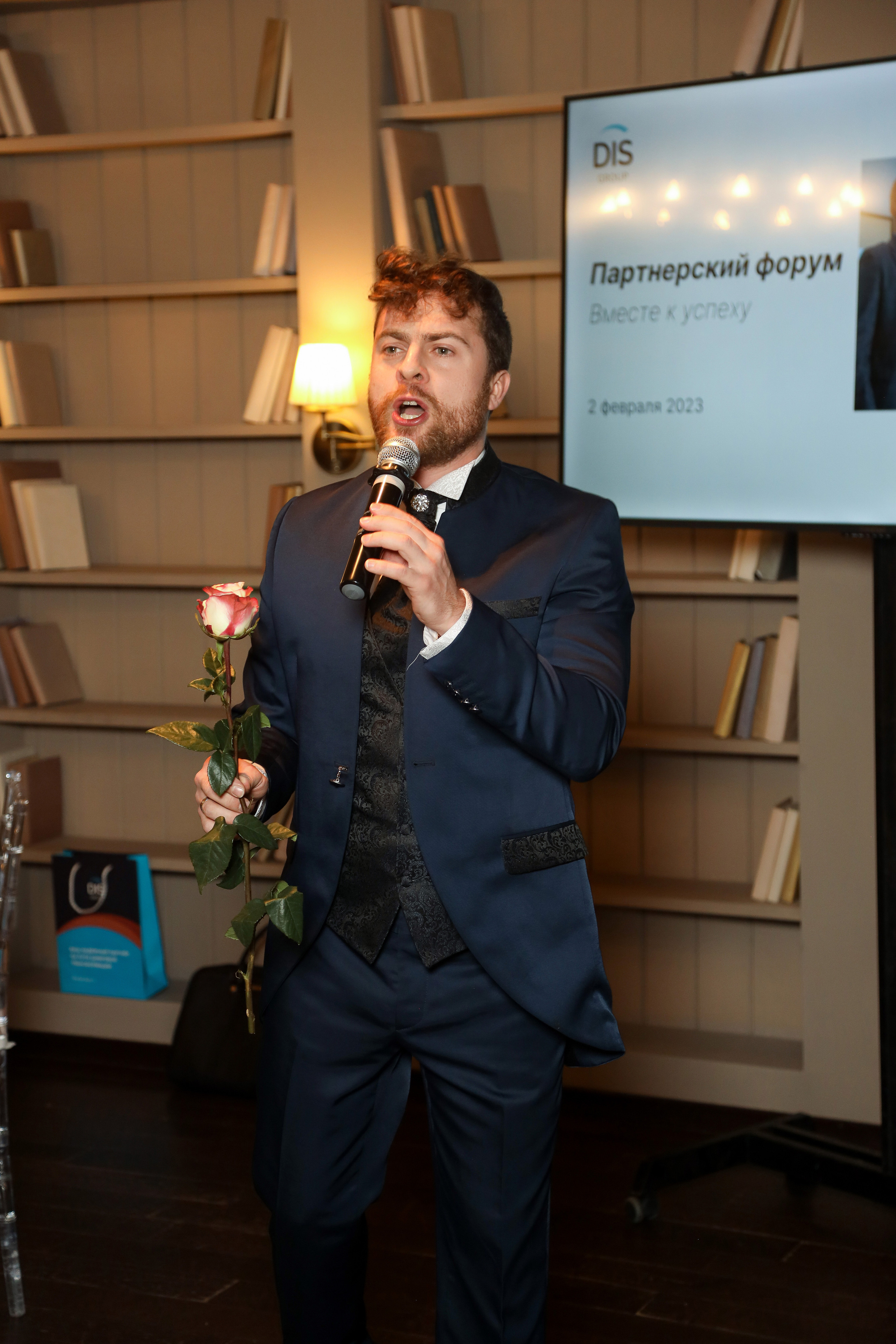 DIS. Фотограф Антон Чупринин