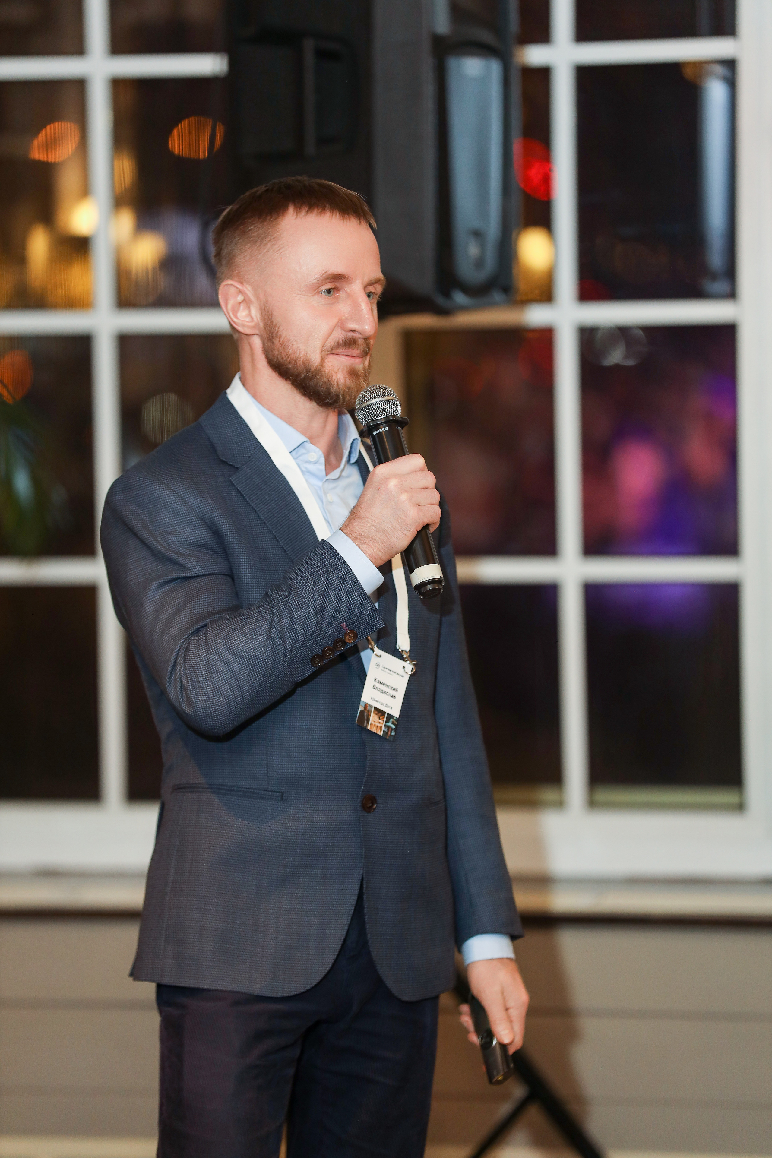 DIS. Фотограф Антон Чупринин