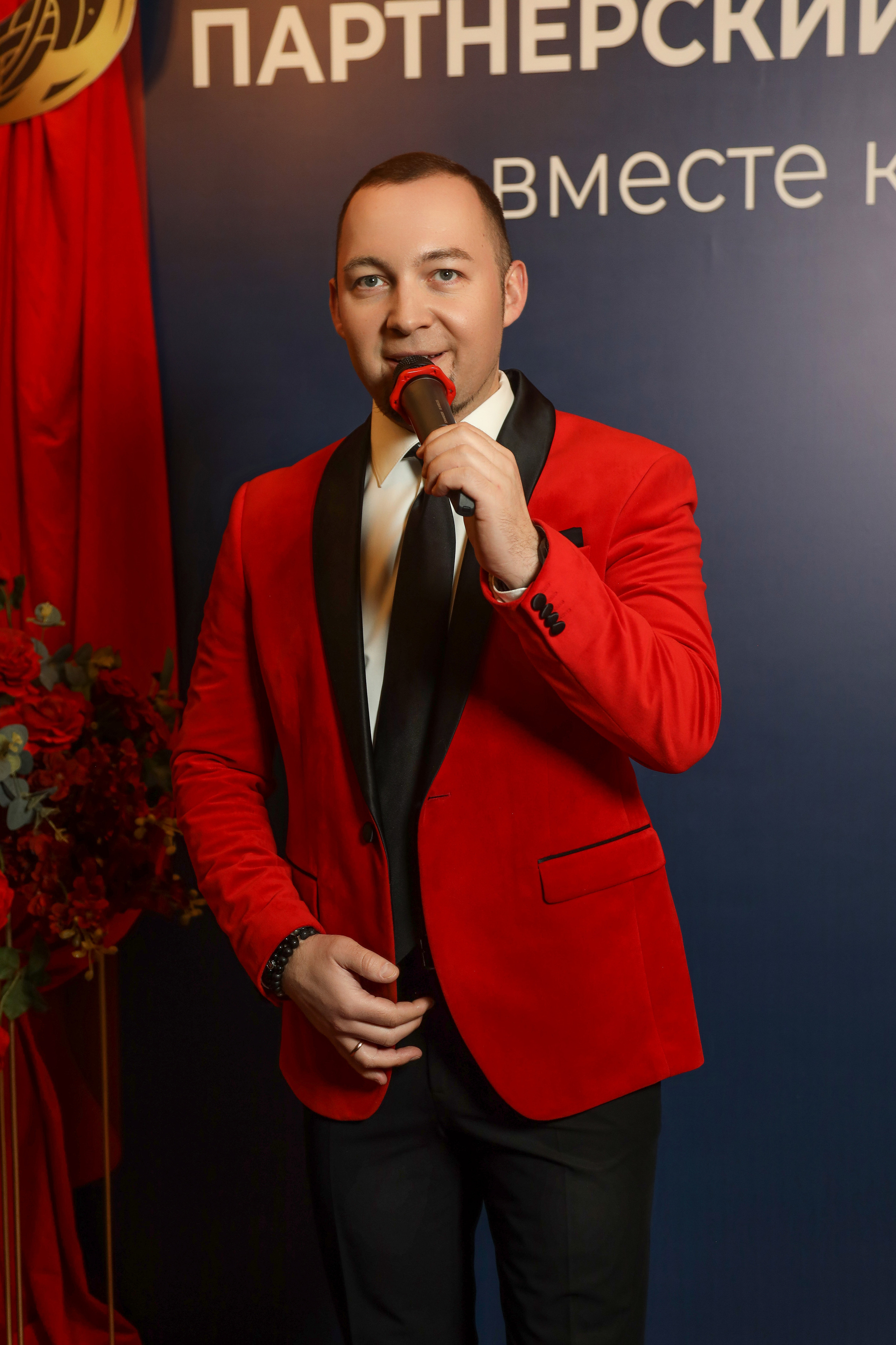 DIS. Фотограф Антон Чупринин