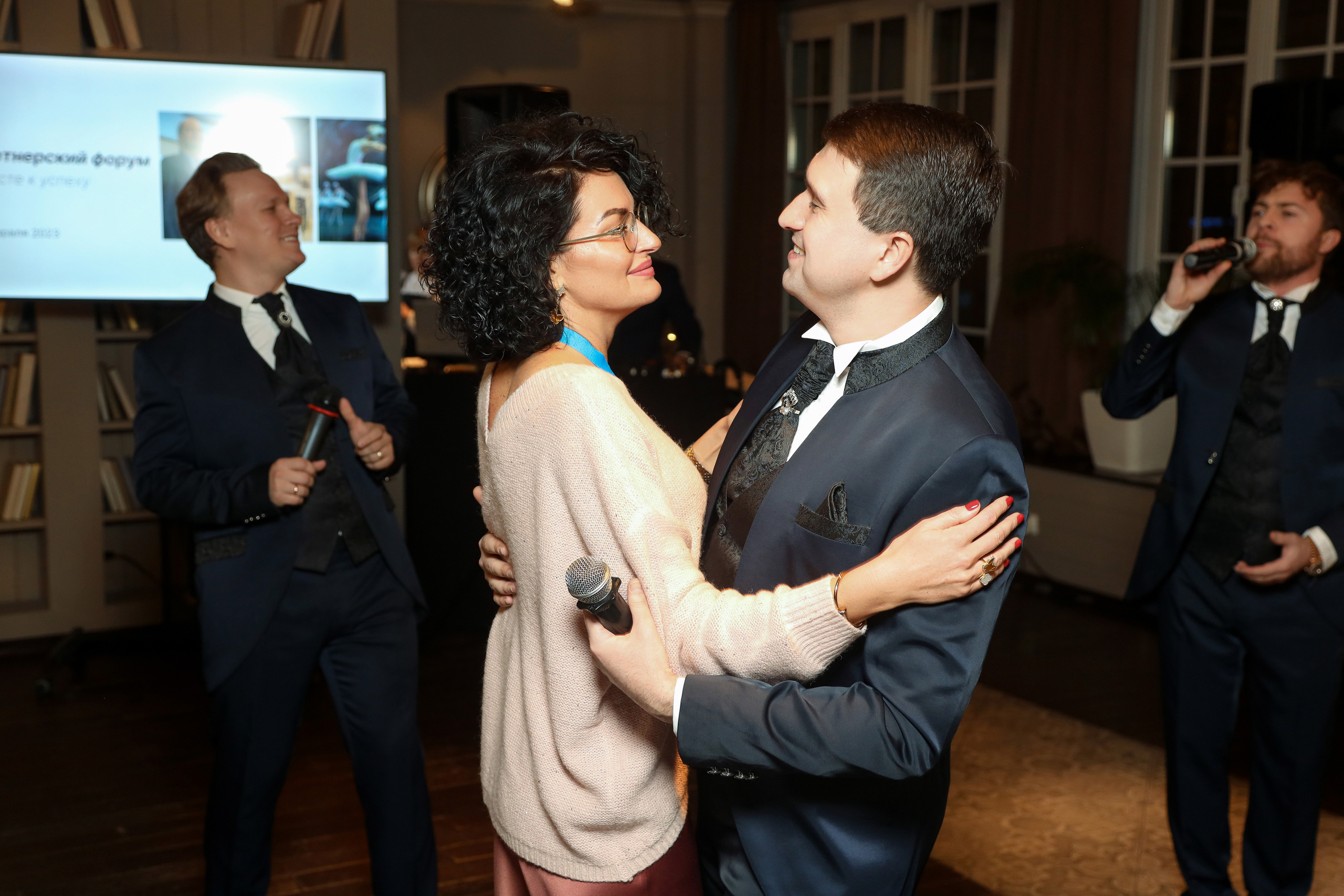 DIS. Фотограф Антон Чупринин