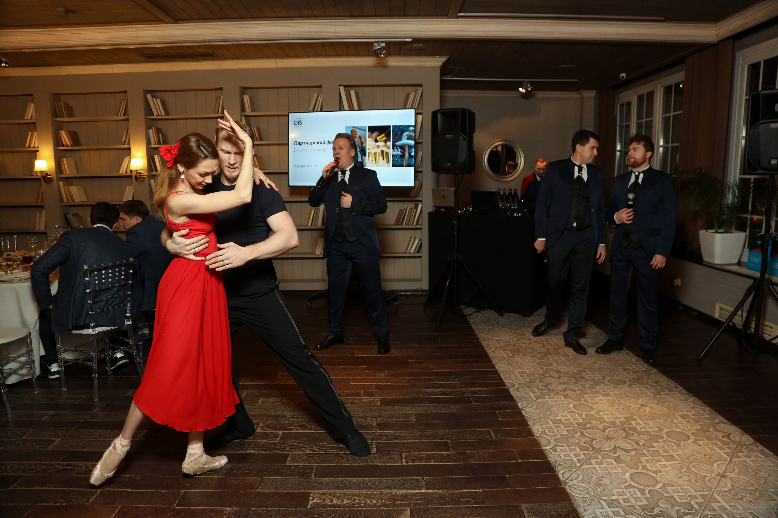 DIS. Фотограф Антон Чупринин