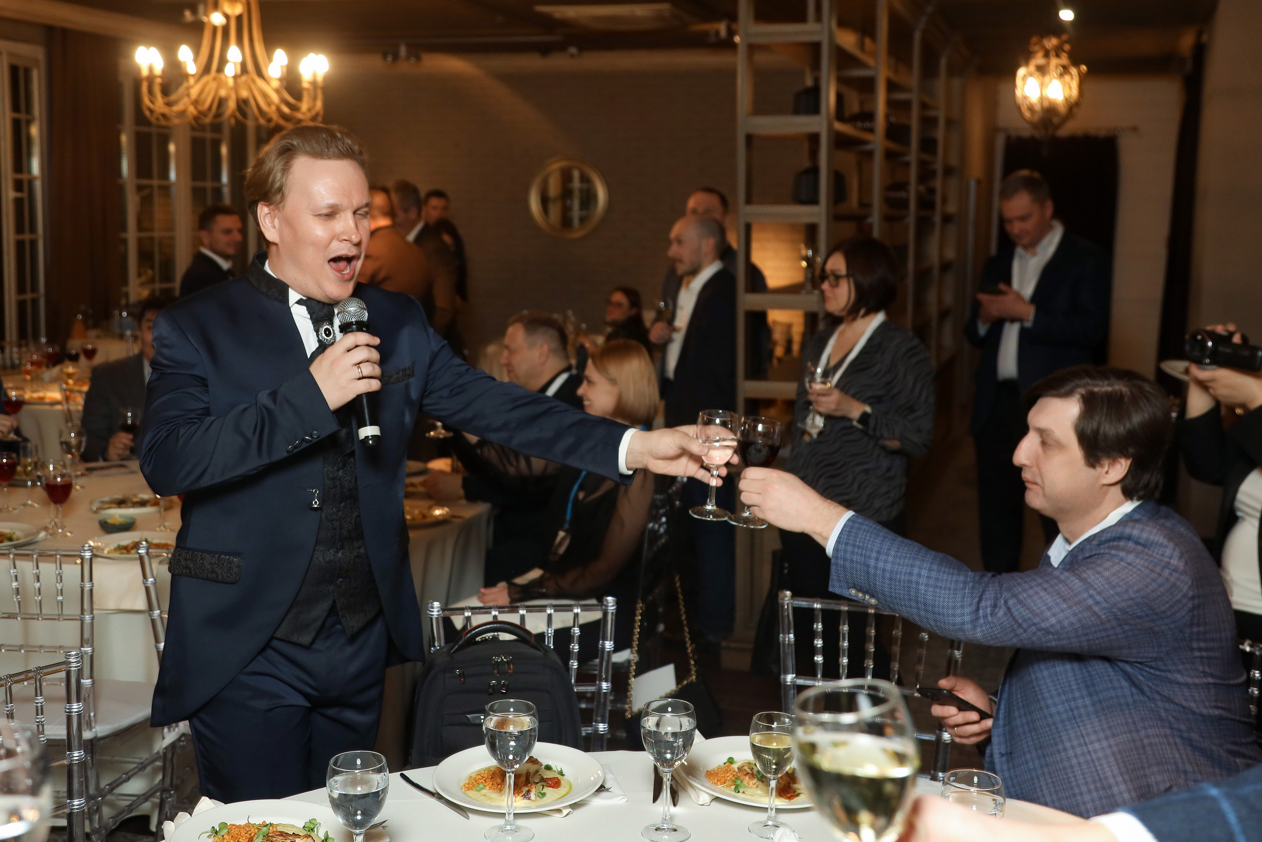 DIS. Фотограф Антон Чупринин