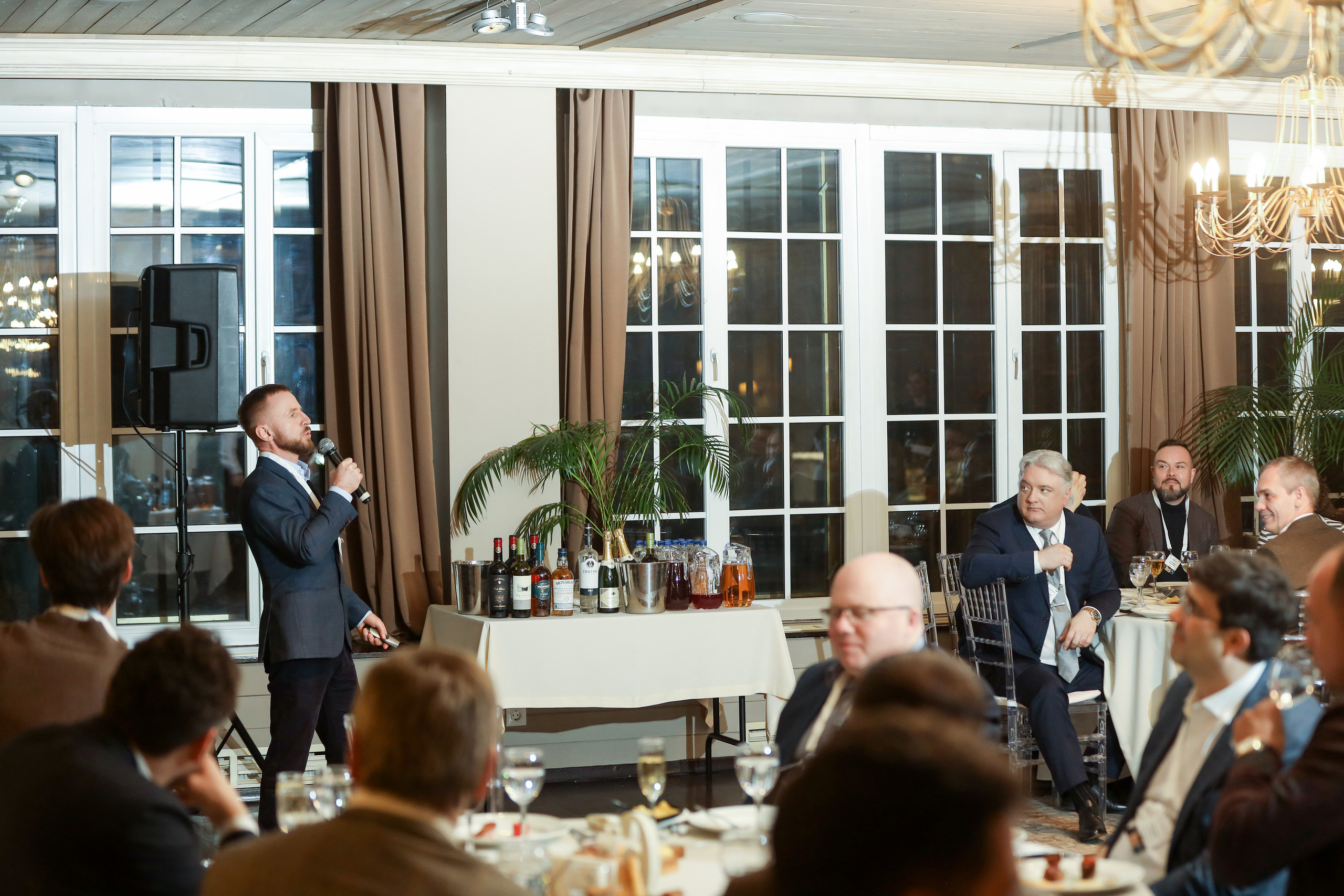 DIS. Фотограф Антон Чупринин