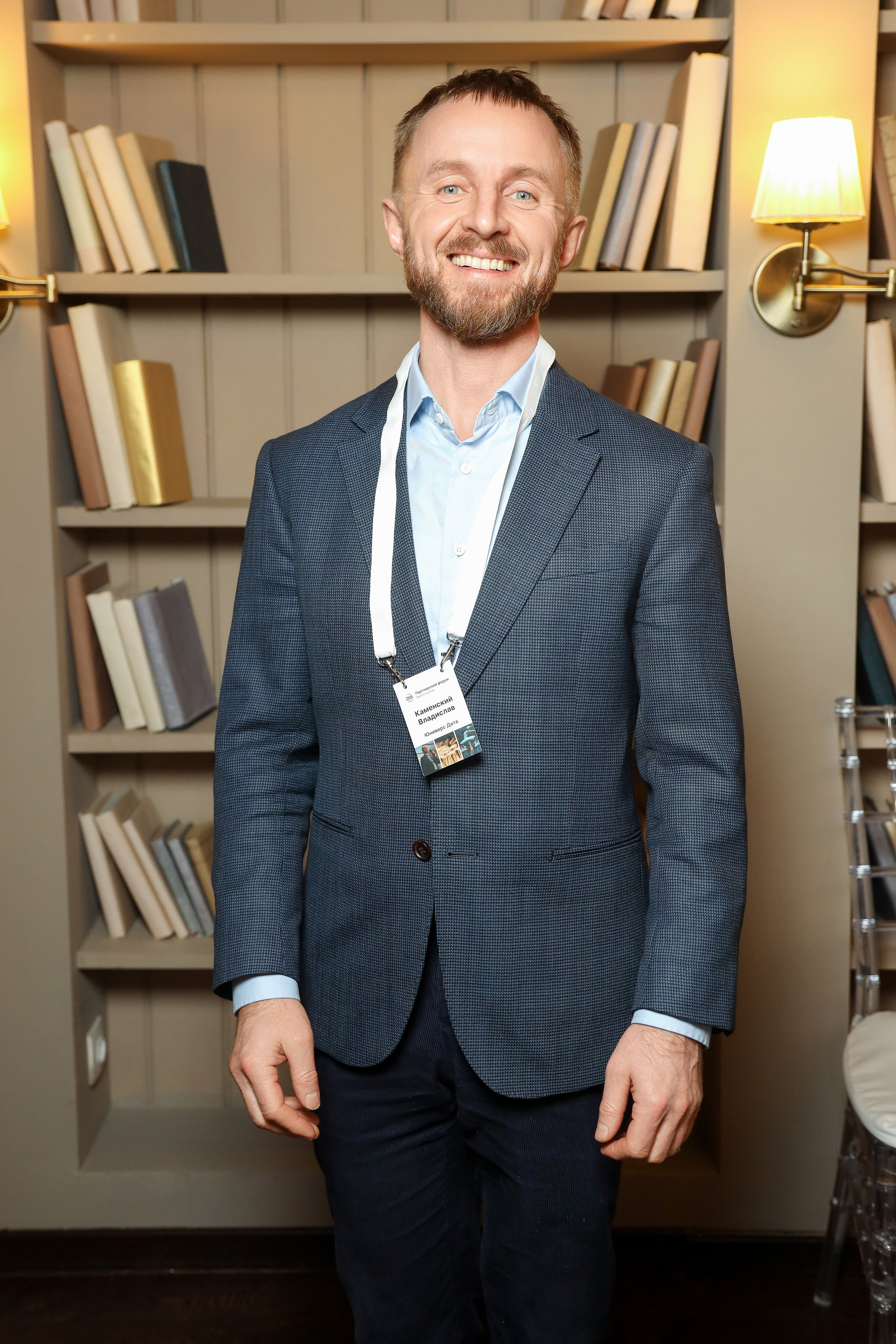 DIS. Фотограф Антон Чупринин