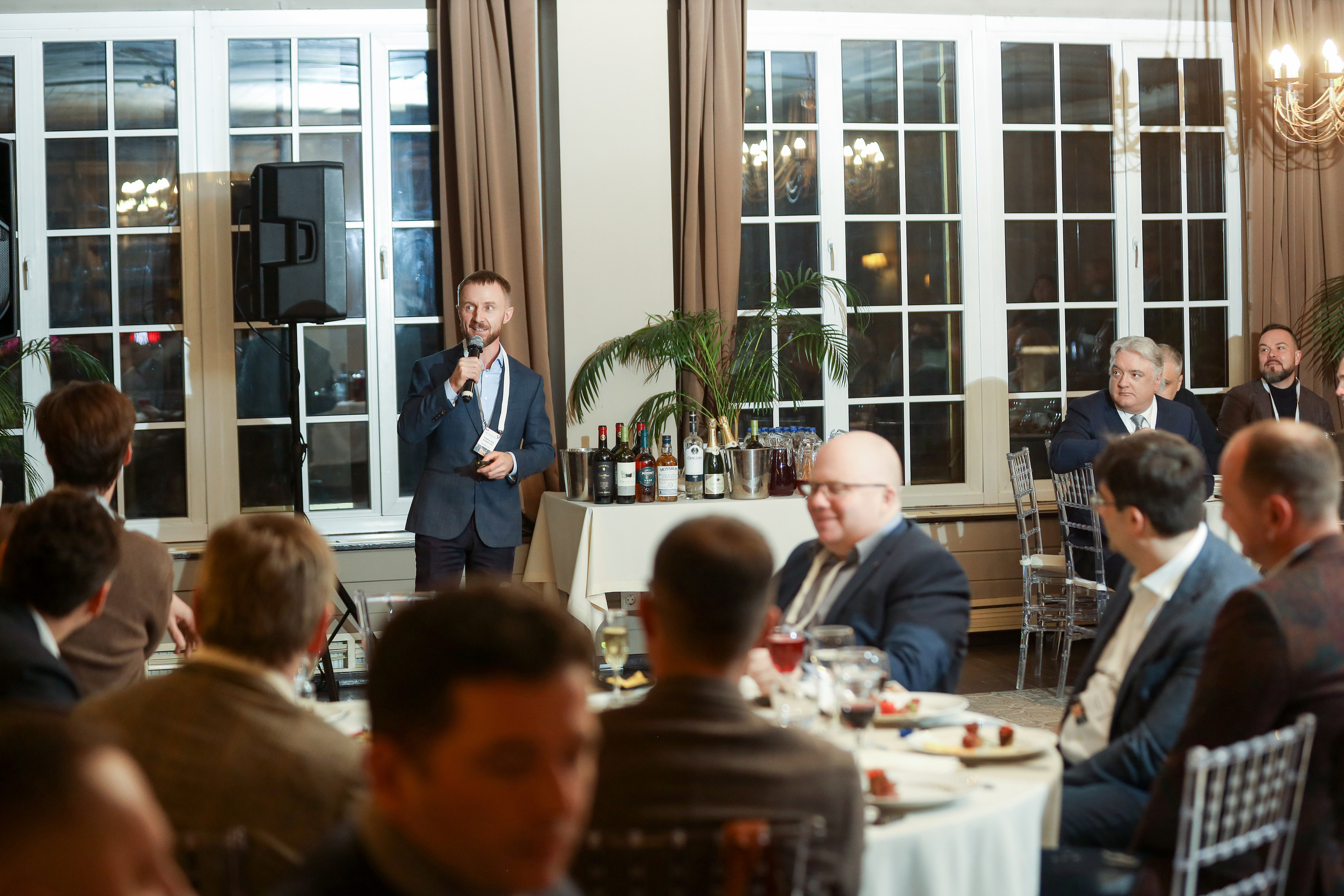 DIS. Фотограф Антон Чупринин