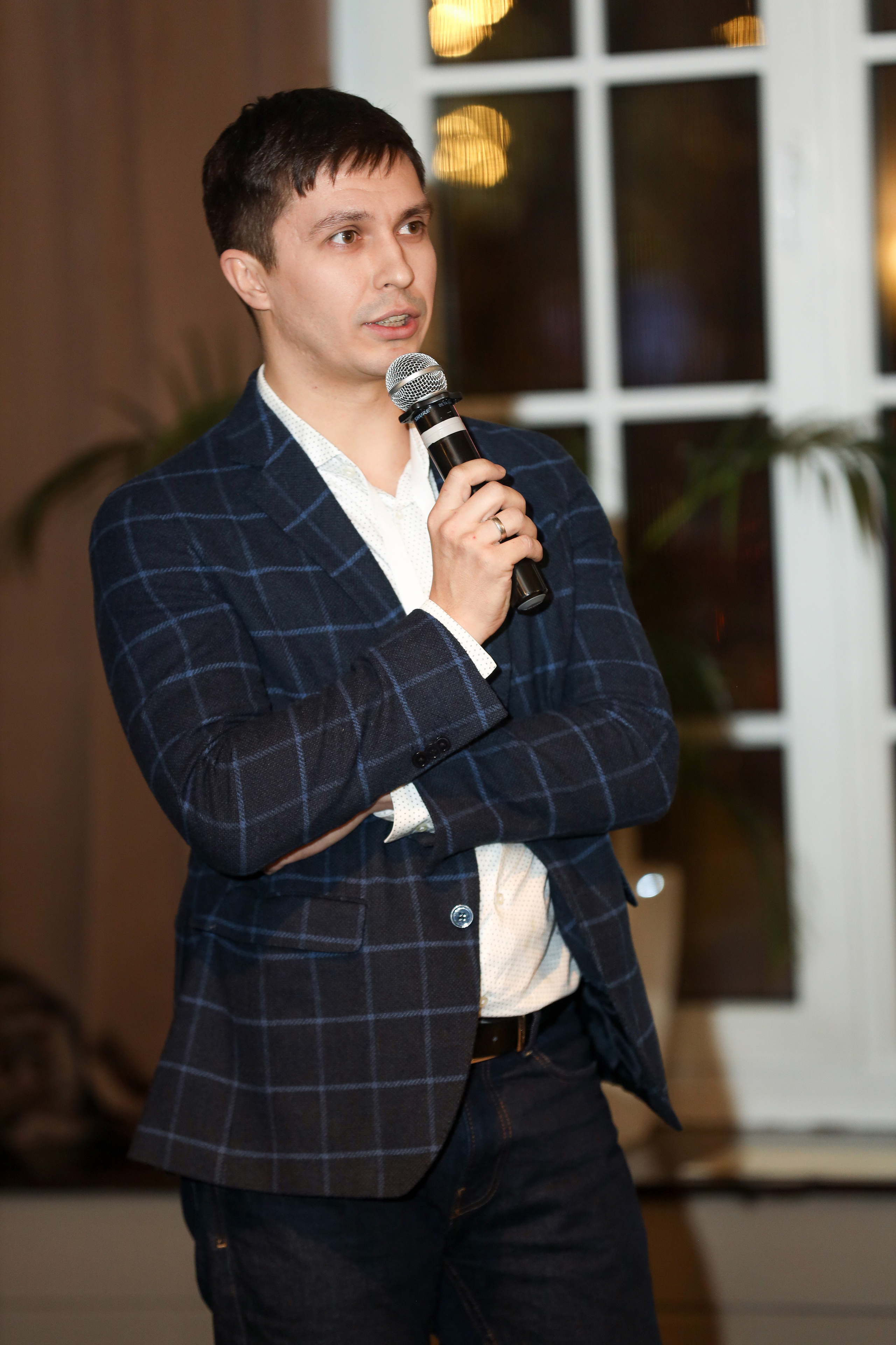 DIS. Фотограф Антон Чупринин