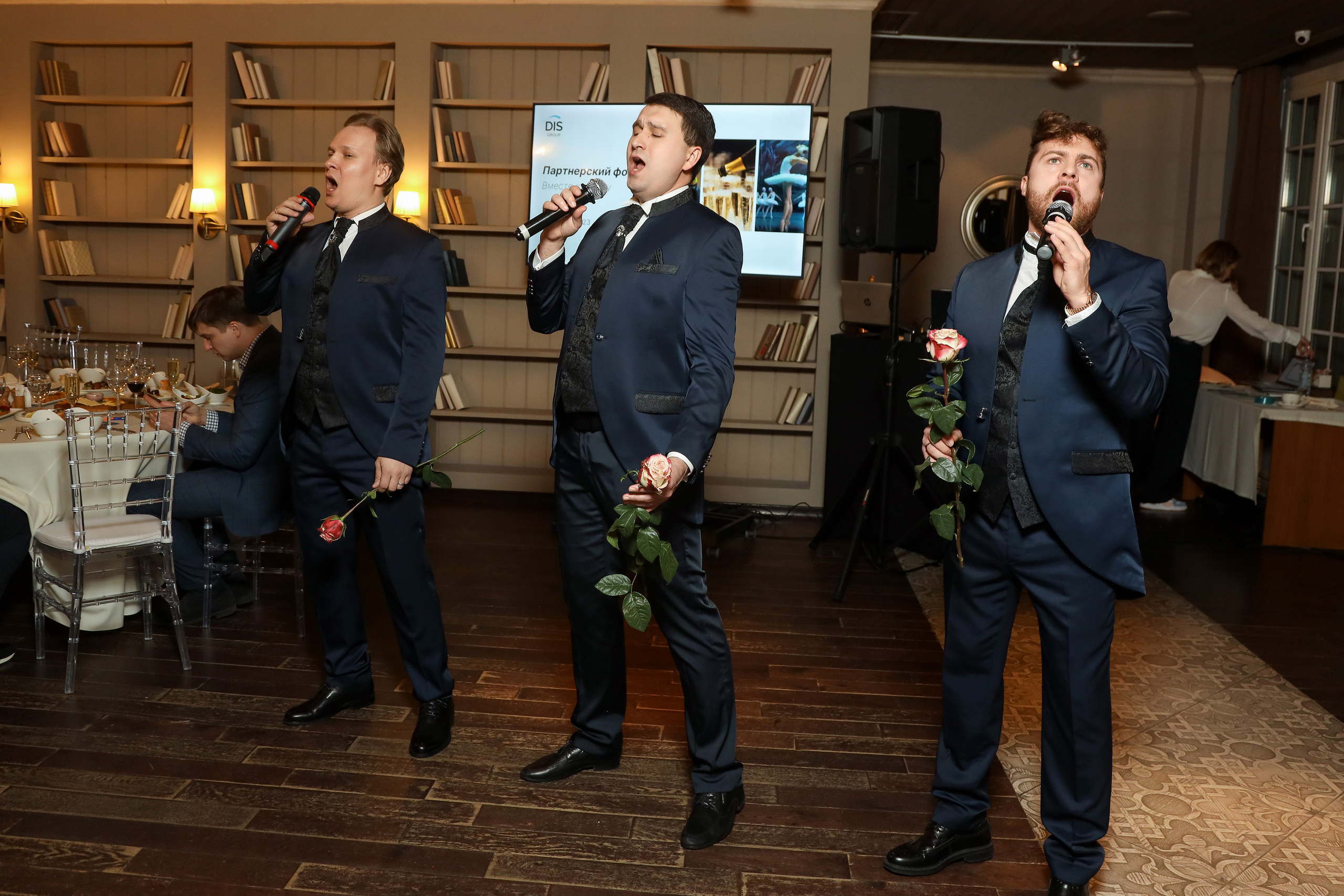 DIS. Фотограф Антон Чупринин