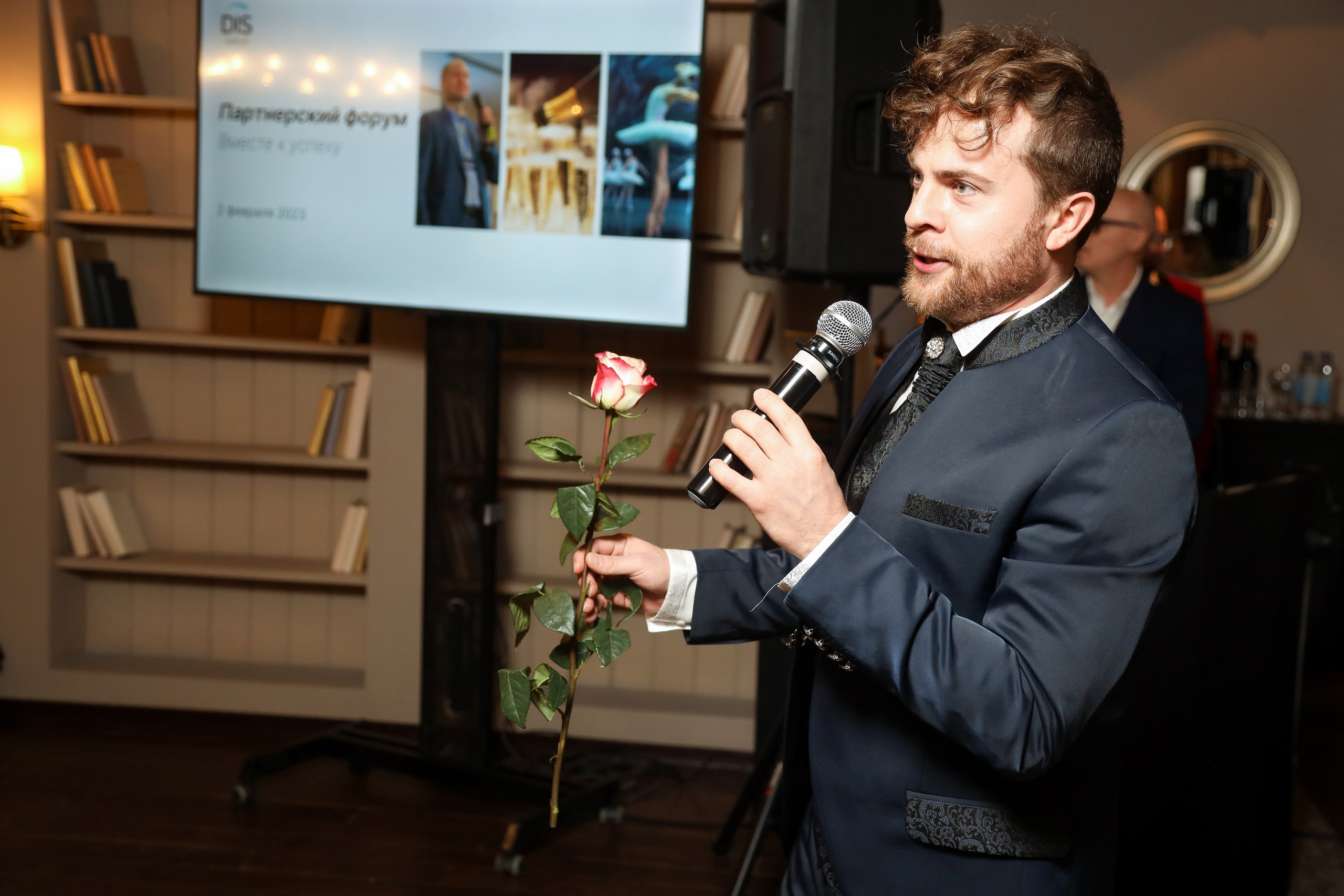 DIS. Фотограф Антон Чупринин