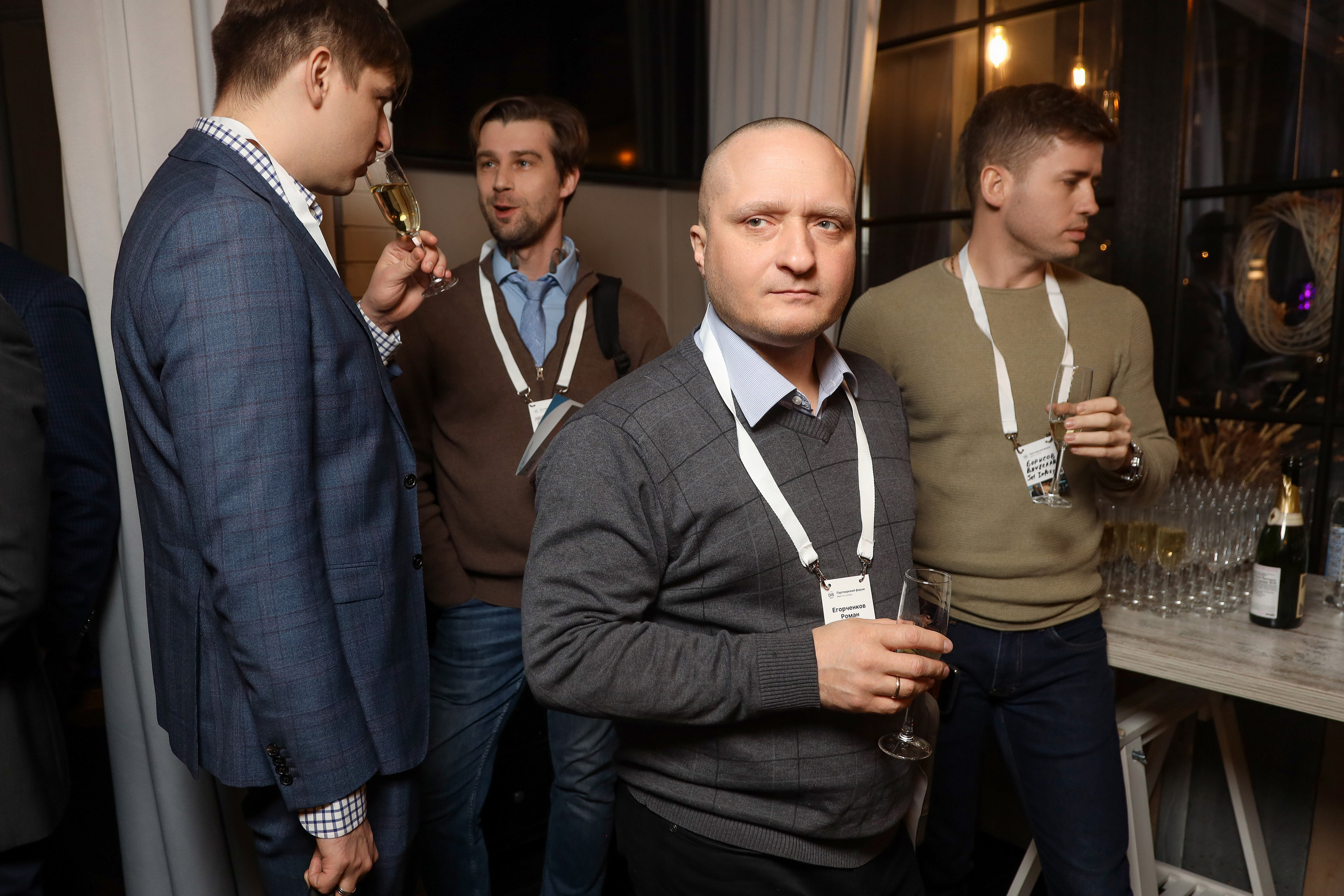 DIS. Фотограф Антон Чупринин