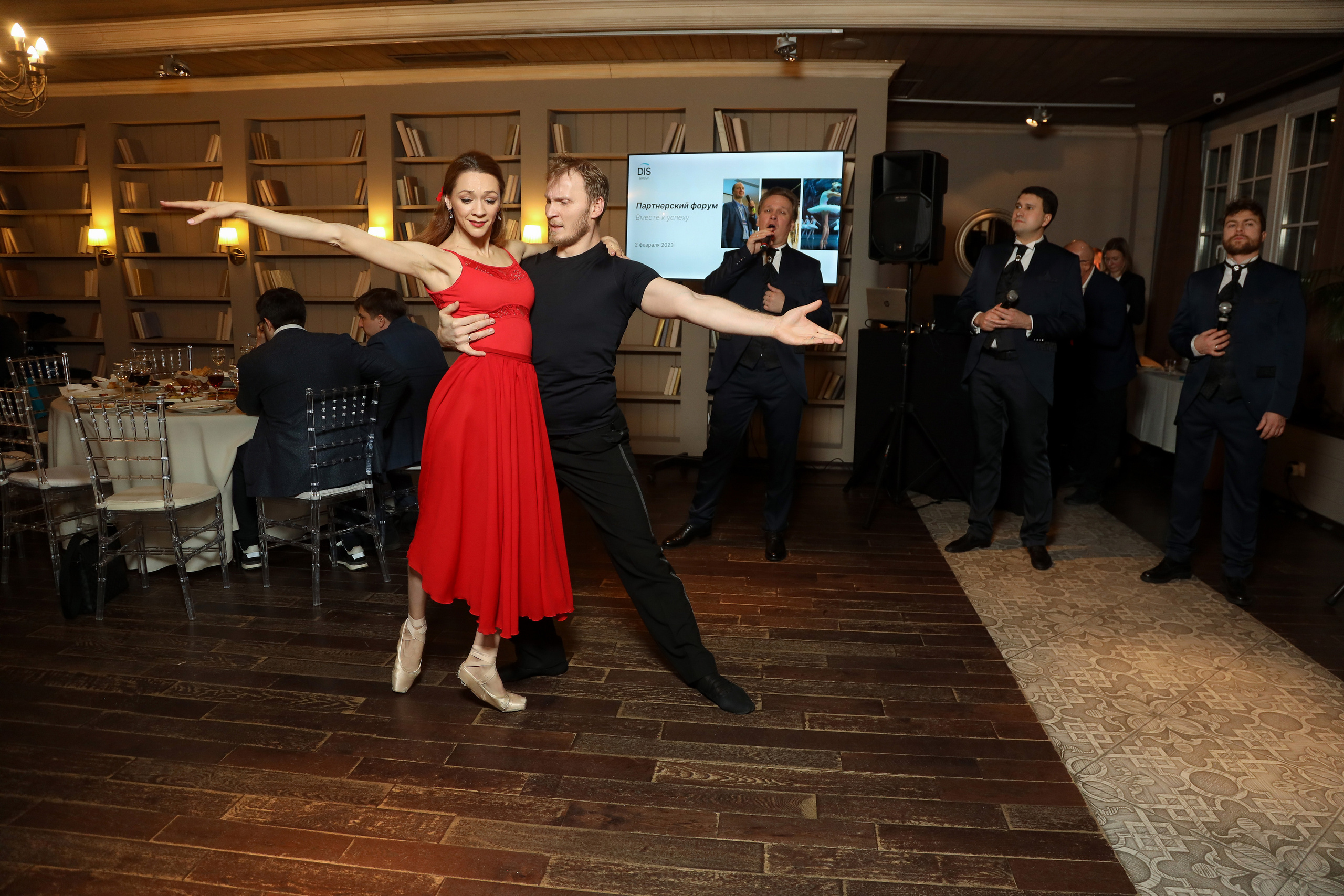 DIS. Фотограф Антон Чупринин