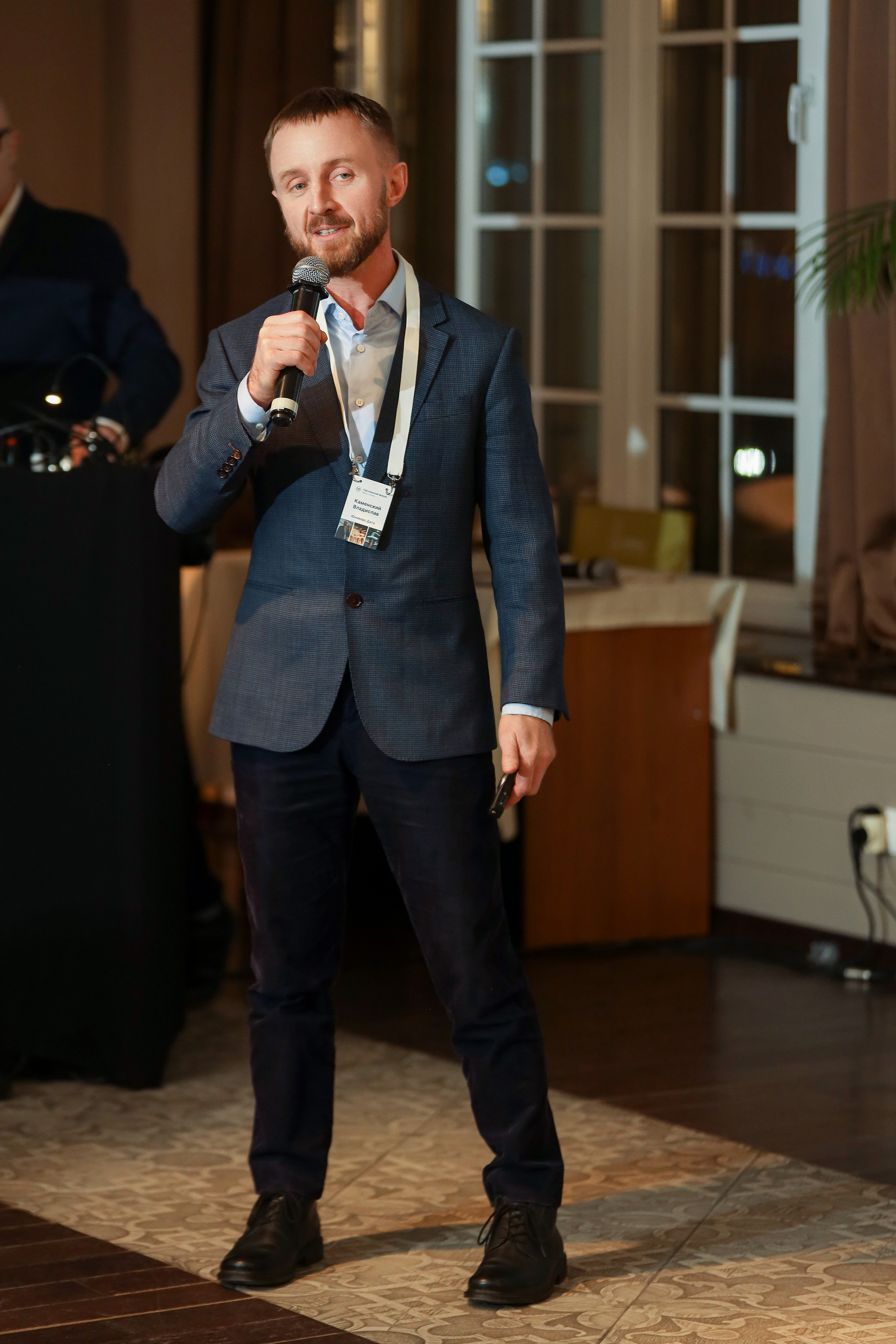 DIS. Фотограф Антон Чупринин