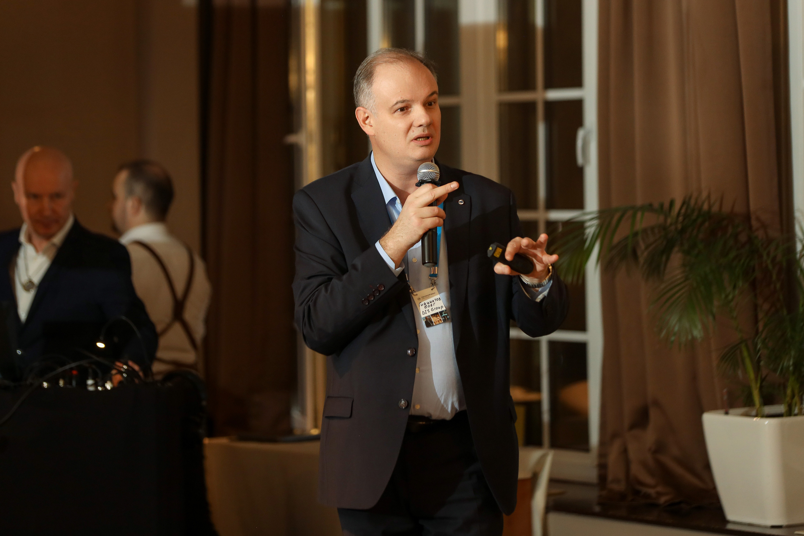 DIS. Фотограф Антон Чупринин