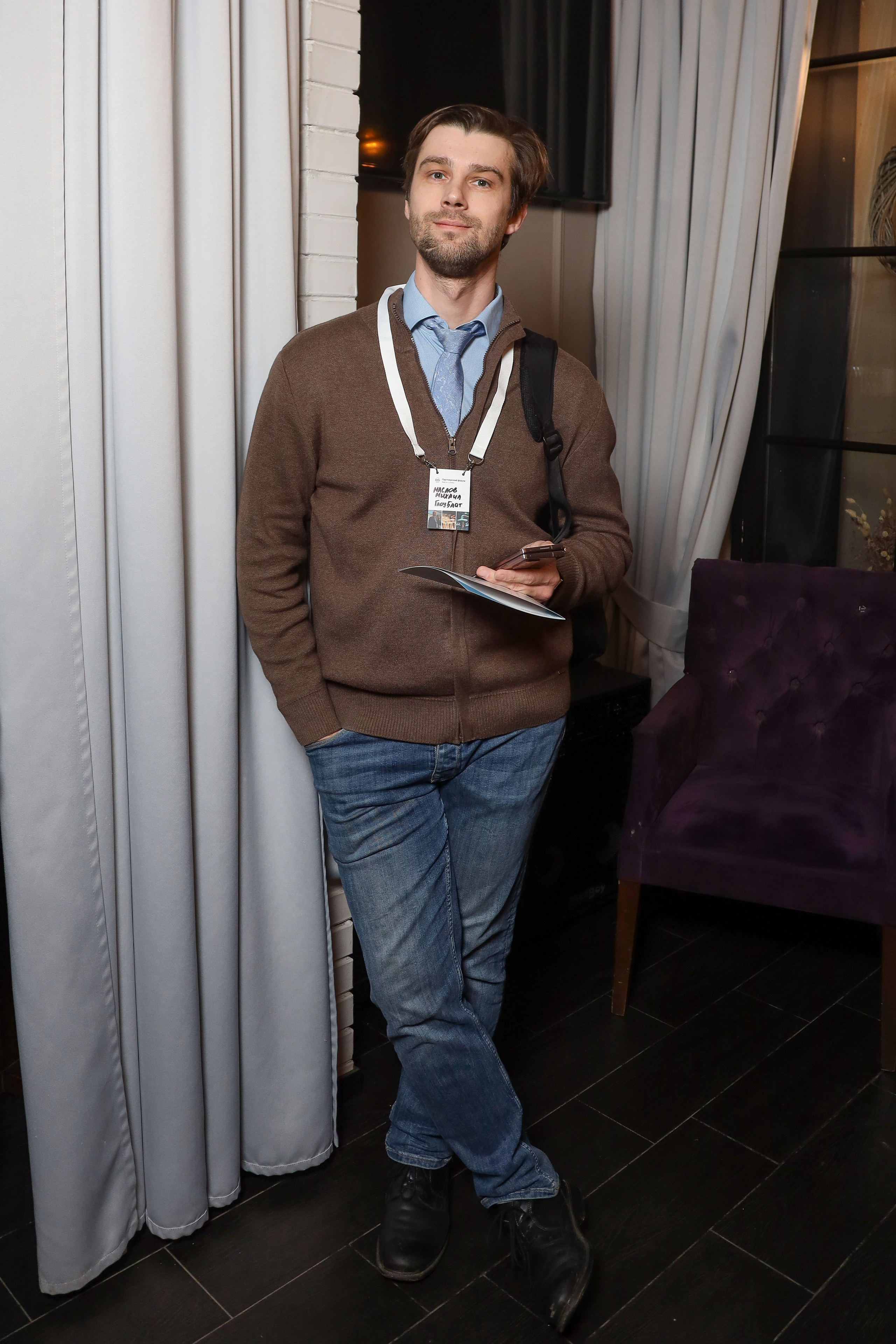 DIS. Фотограф Антон Чупринин