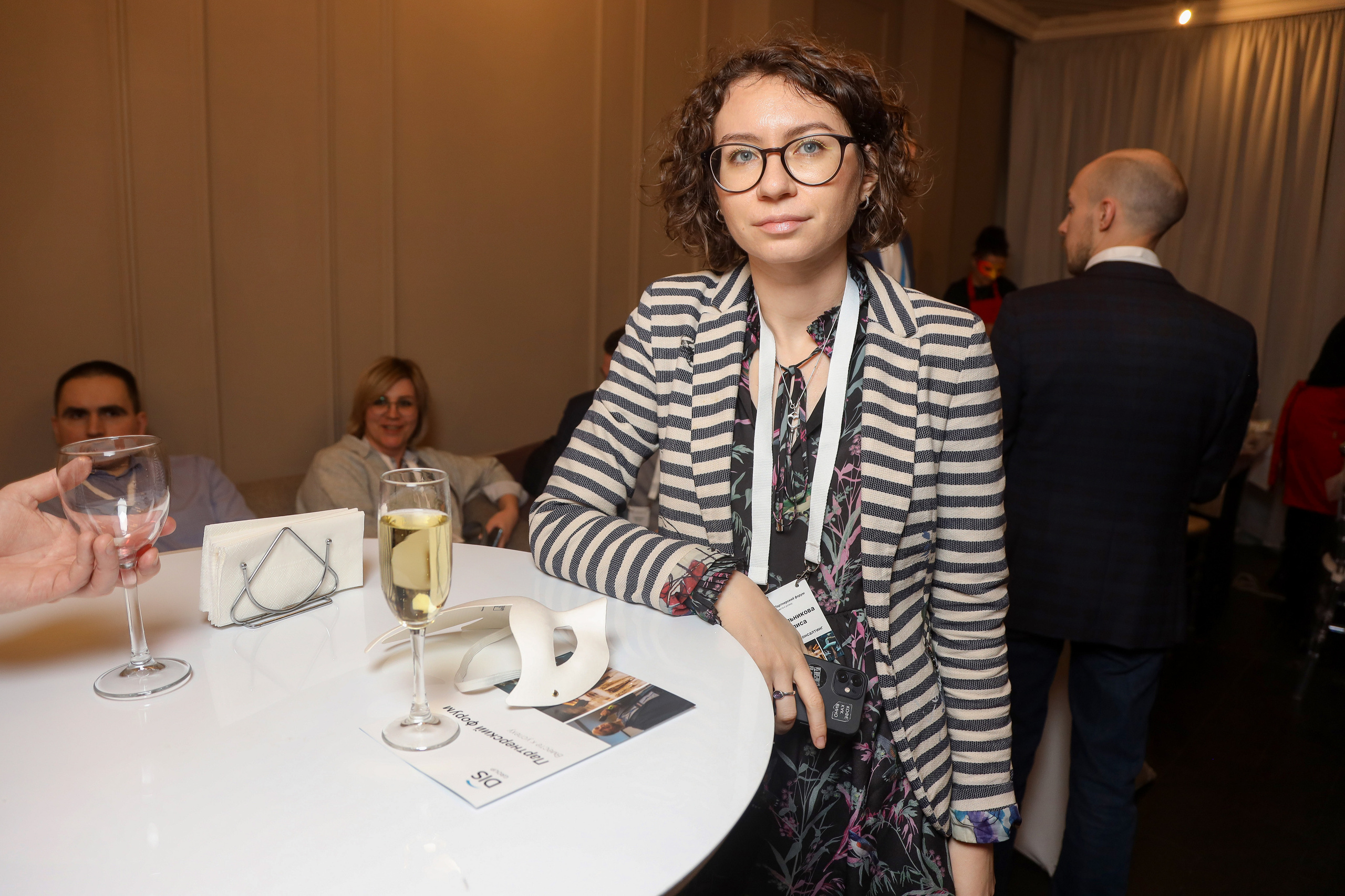 DIS. Фотограф Антон Чупринин