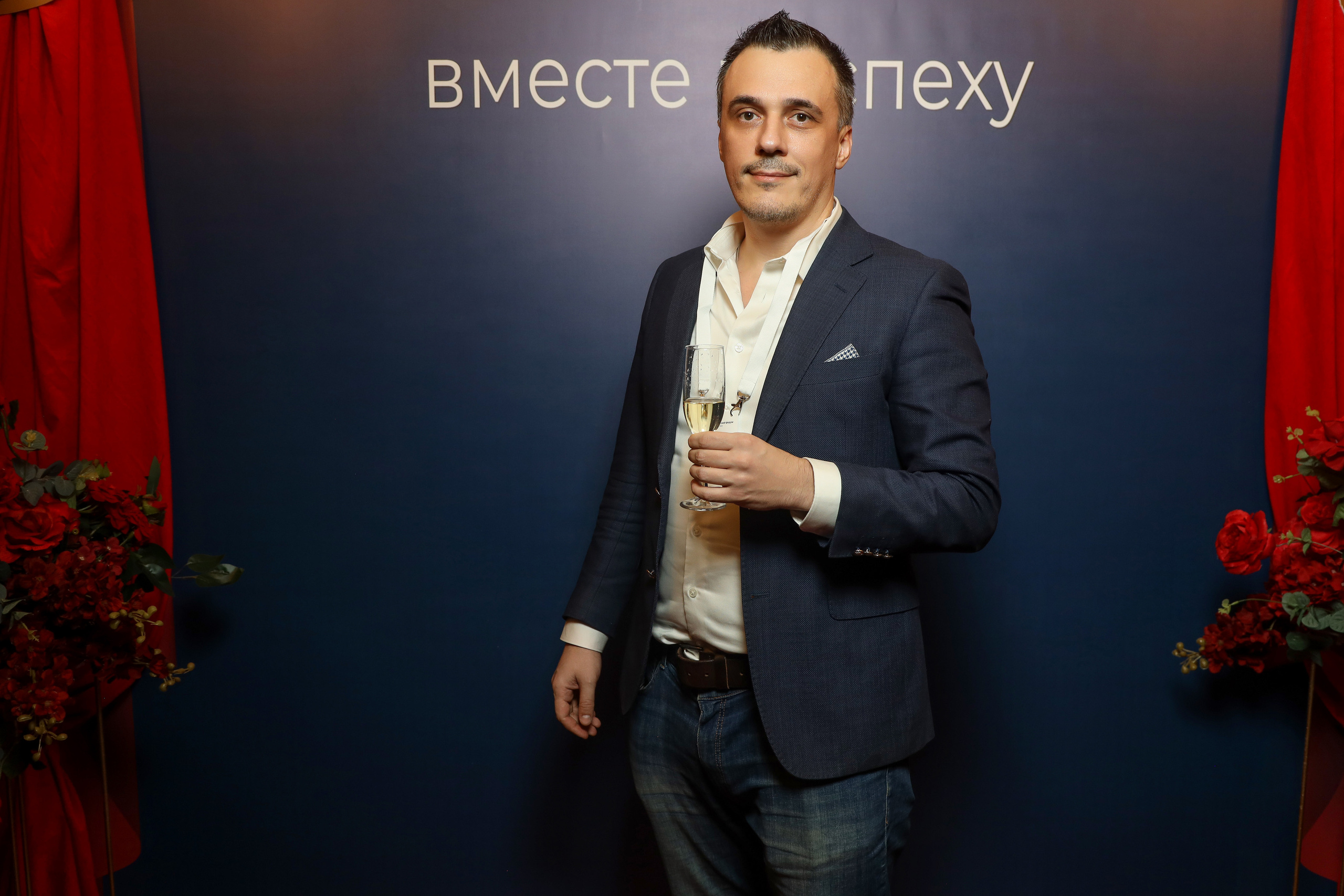 DIS. Фотограф Антон Чупринин