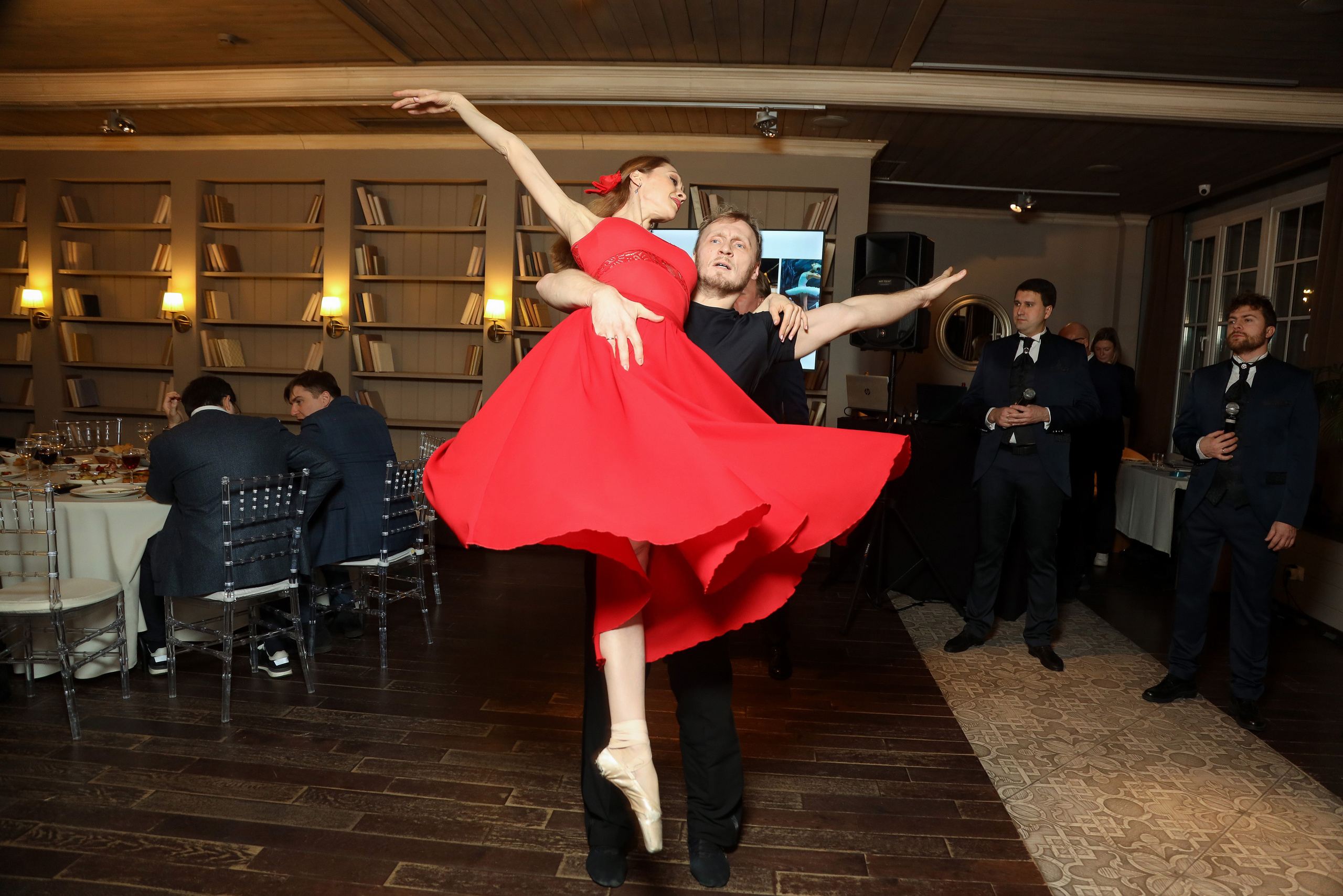 DIS. Фотограф Антон Чупринин