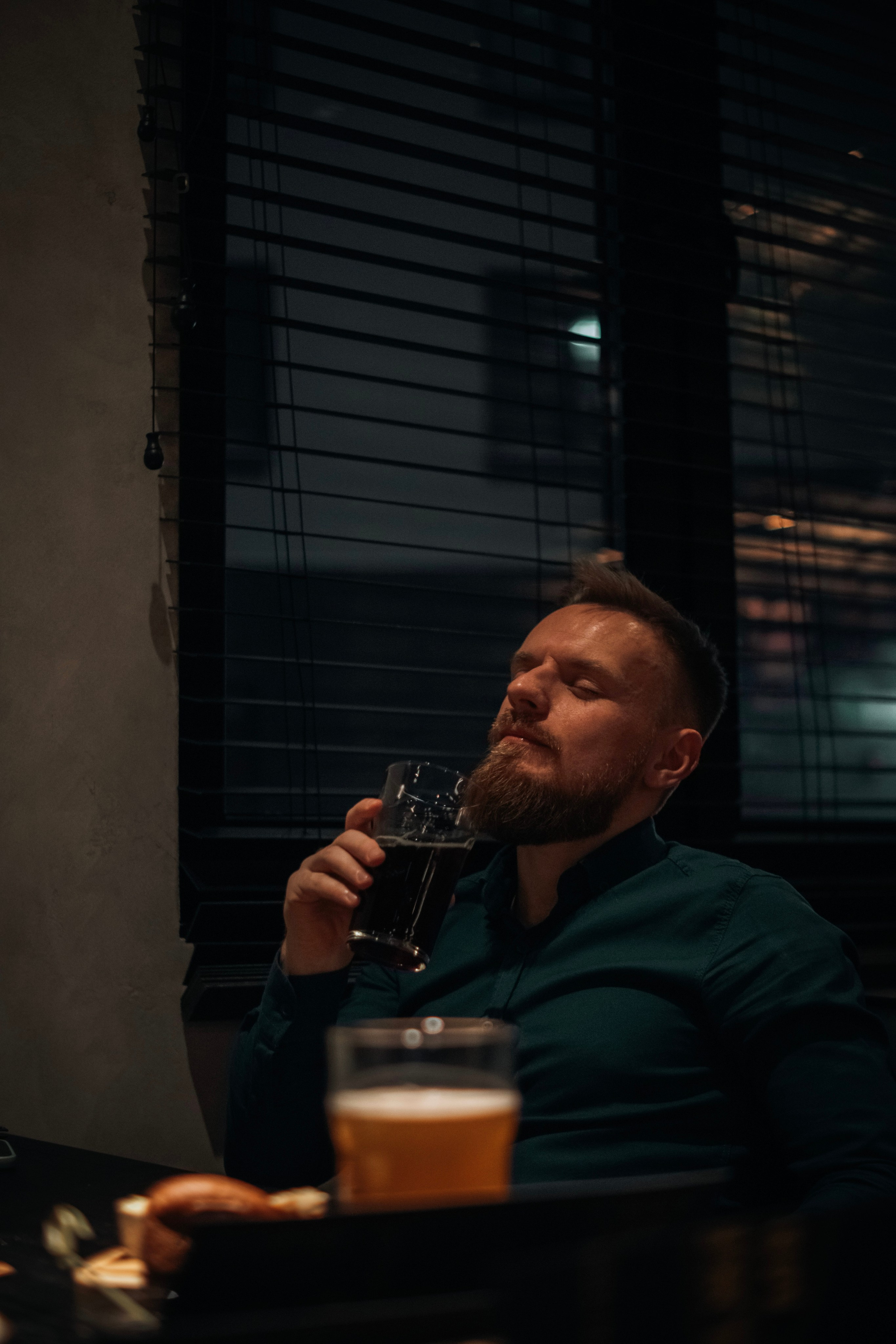 Ресторан Джентлмены. KRIS KRUPINNIKOVA