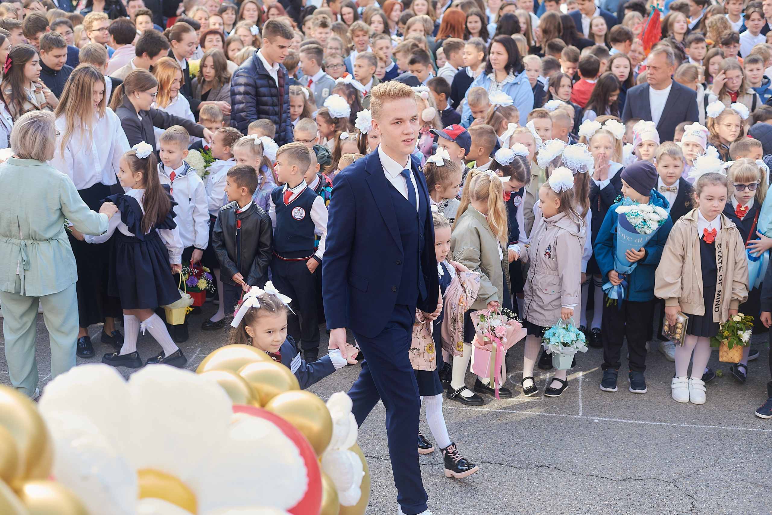 Первый класс. Фотограф Елена Дука. Контент съемка. Семейная фотография