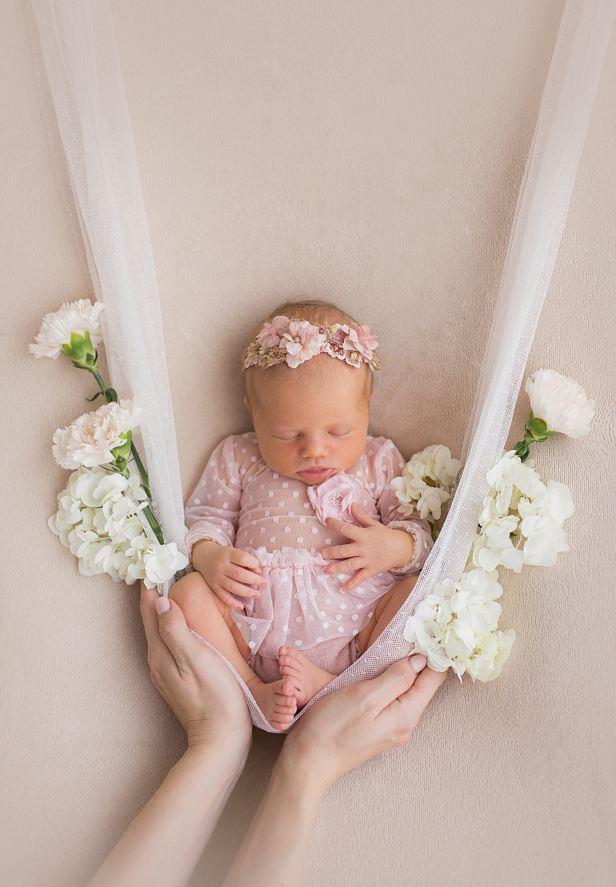 Фотосессия новорождённого. Фотограф новорождённых малышей и детский фотограф В Казани Лана Максим