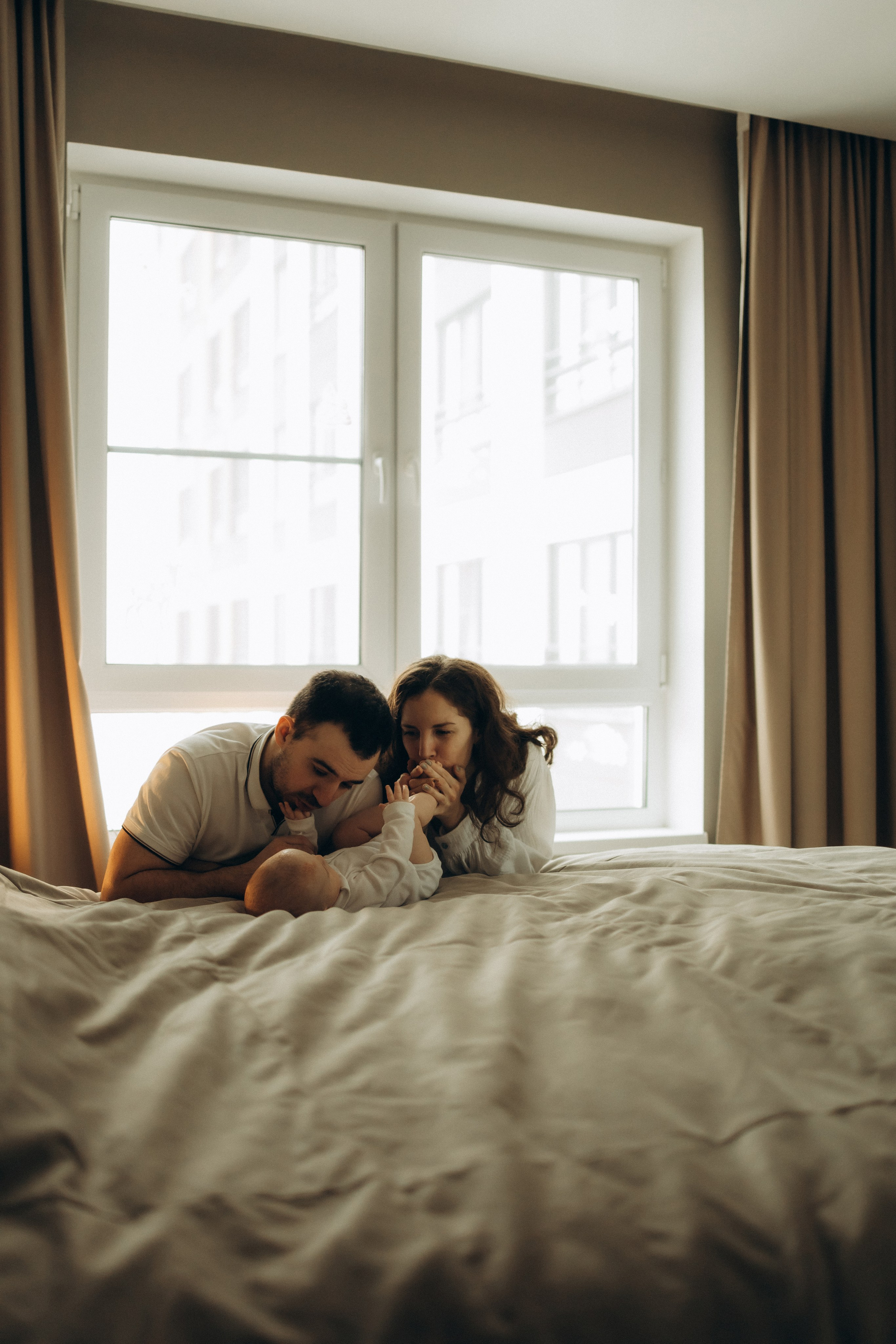 Наташа, Сережа и малыш Левушка. Семейный, домашний, ньюборн фотограф Москва Цветкова Елизавета