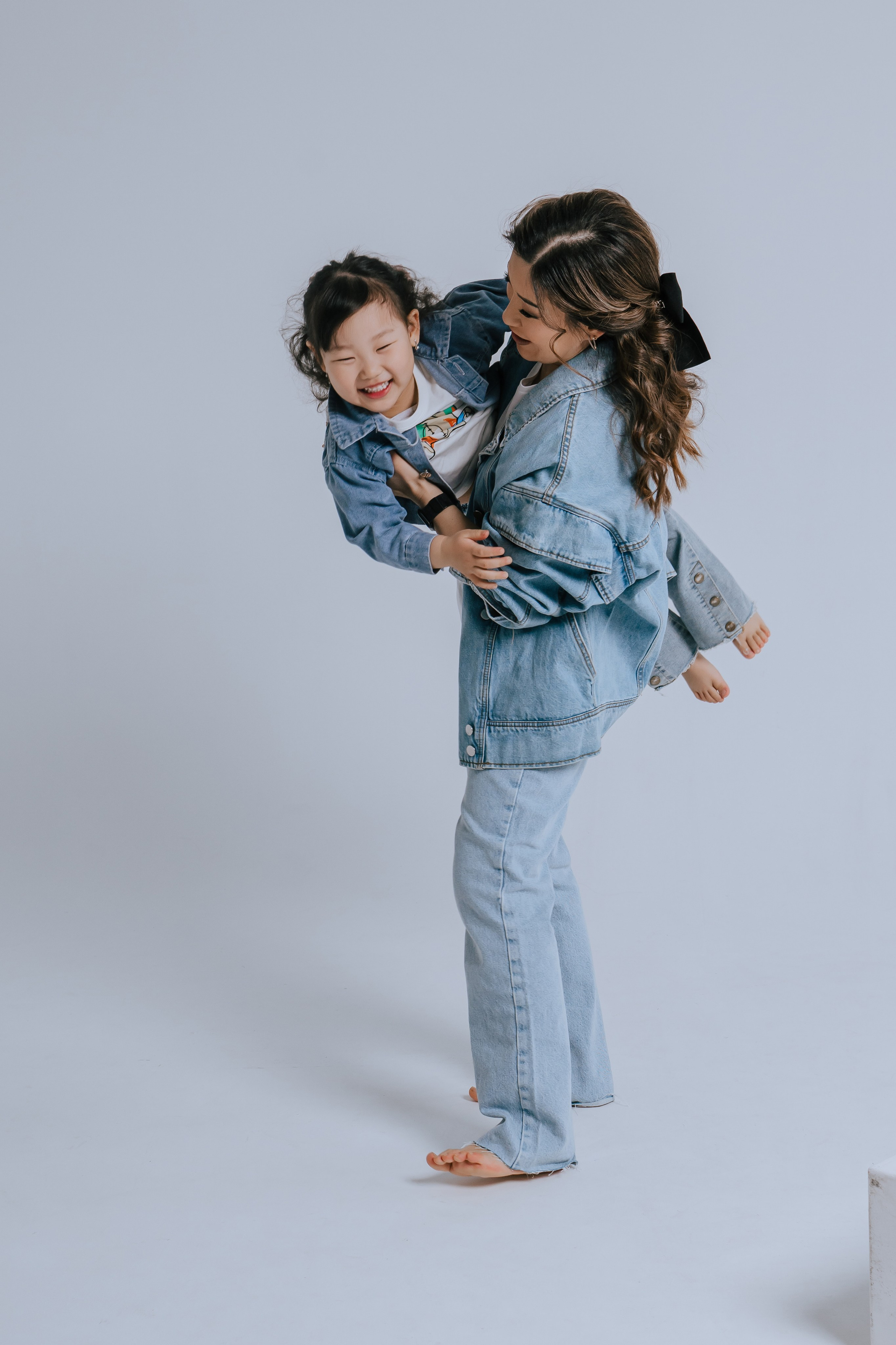 Ира и Аня. Фотограф Ярмишко Дарья. Выпускные фотокниги