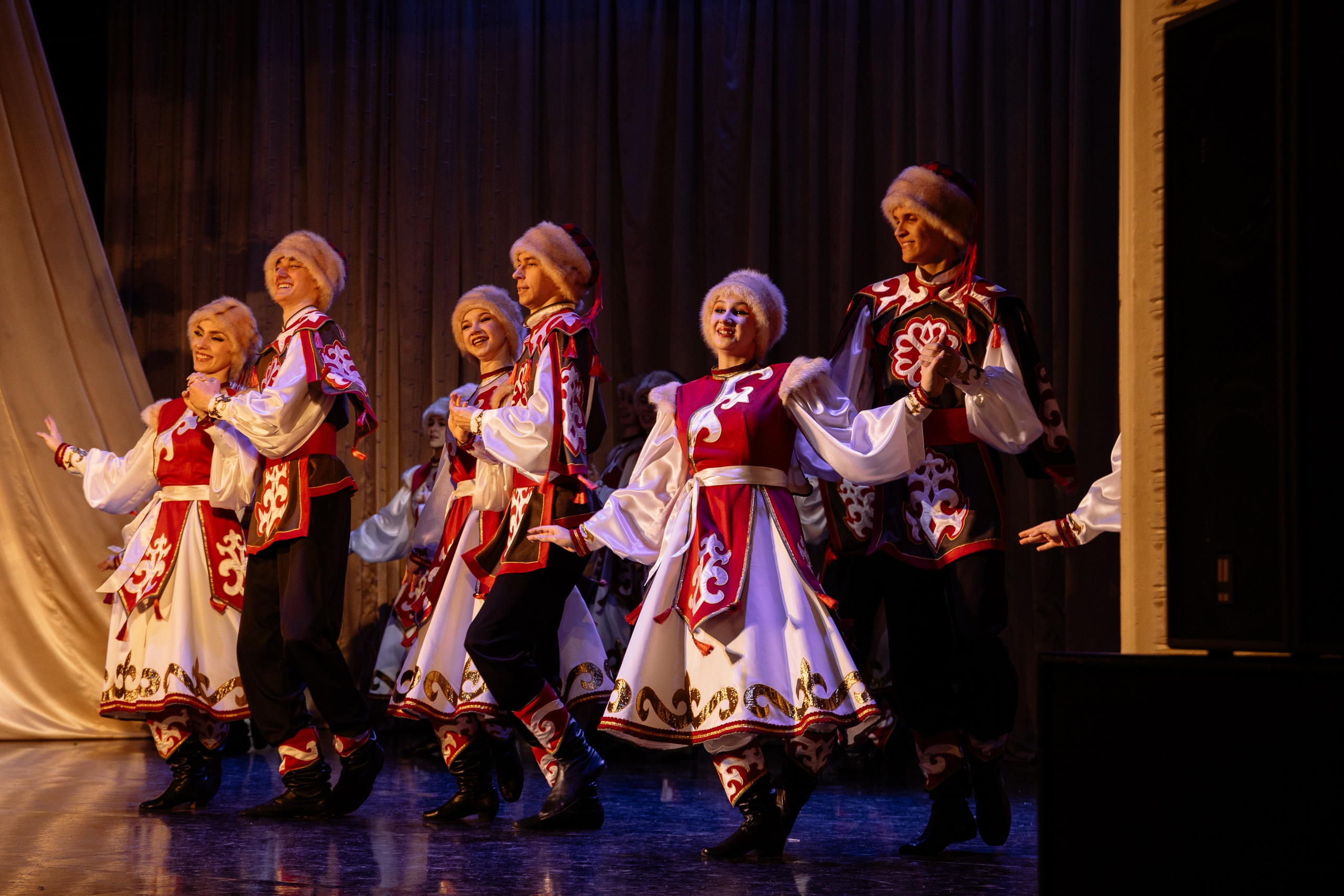 Сибирские узоры ДК Ефремова. Фотограф Юлия Мальцева