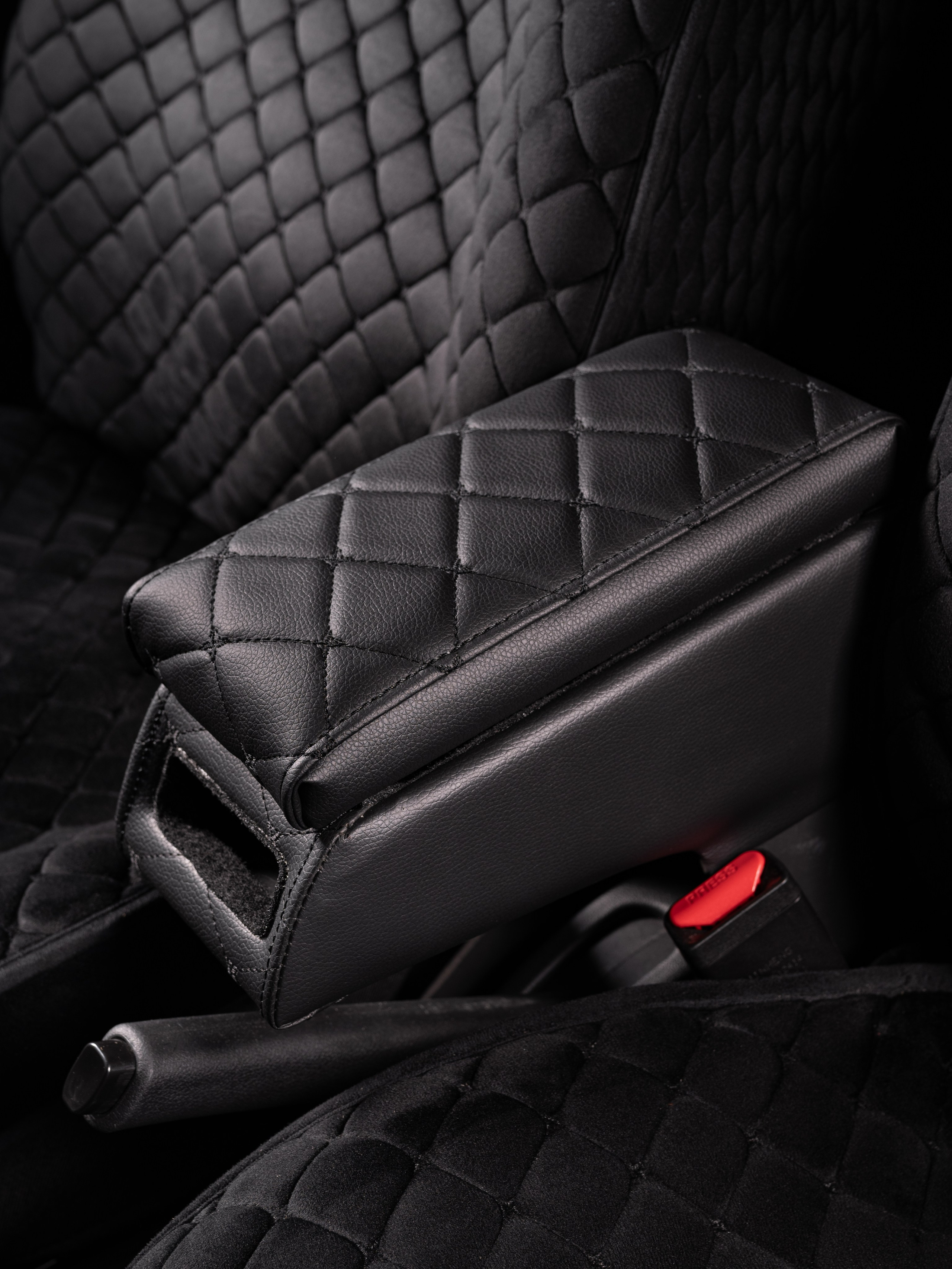 Автоподлокотники 2. Предметный фотограф, фото для маркетплейсов Пятигорск, КМВ