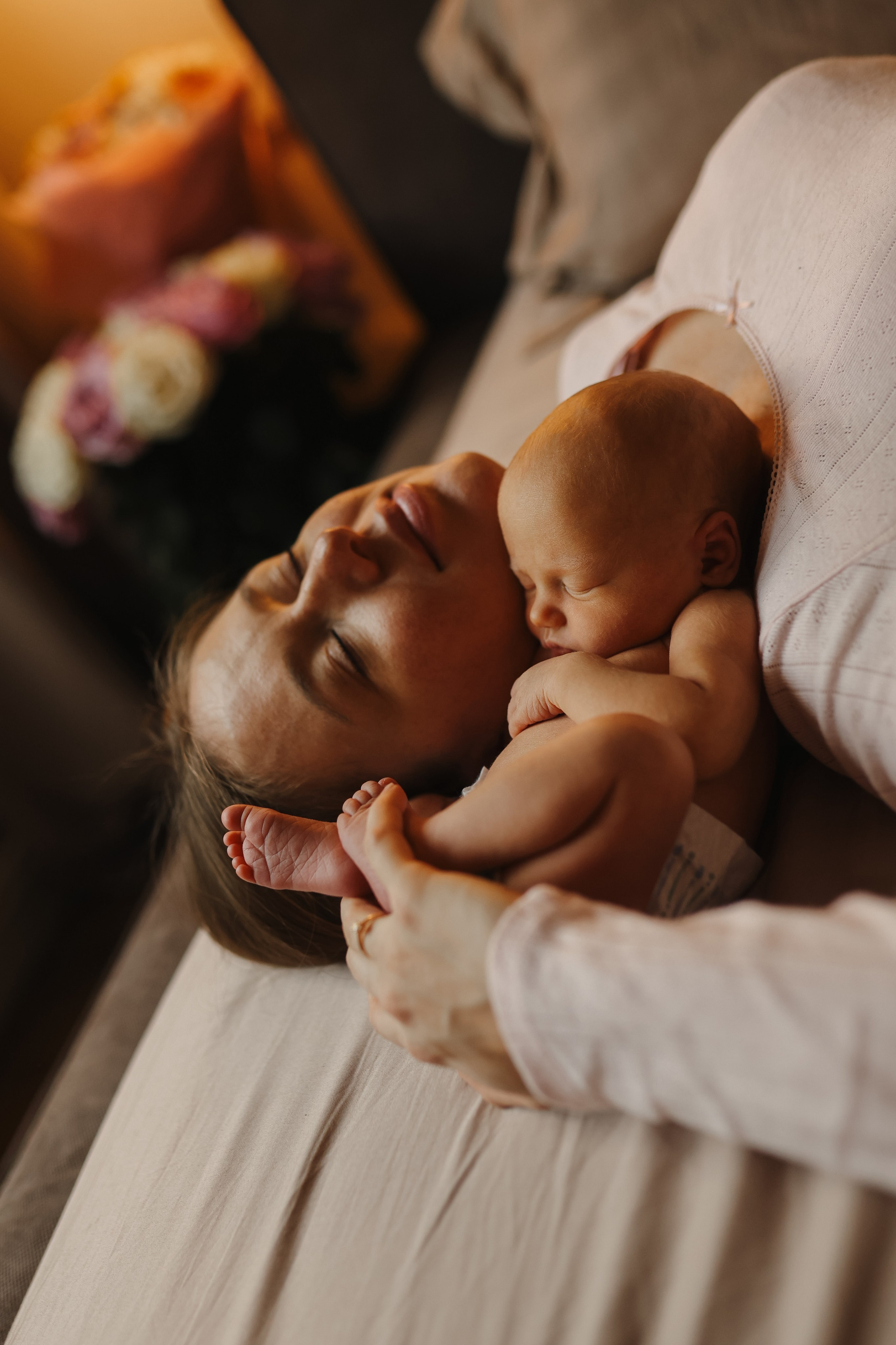 Первые дни дома🤍. Фотограф на роды в Санкт-Петербурге, семейный, нью-борн Алиса Хрекова