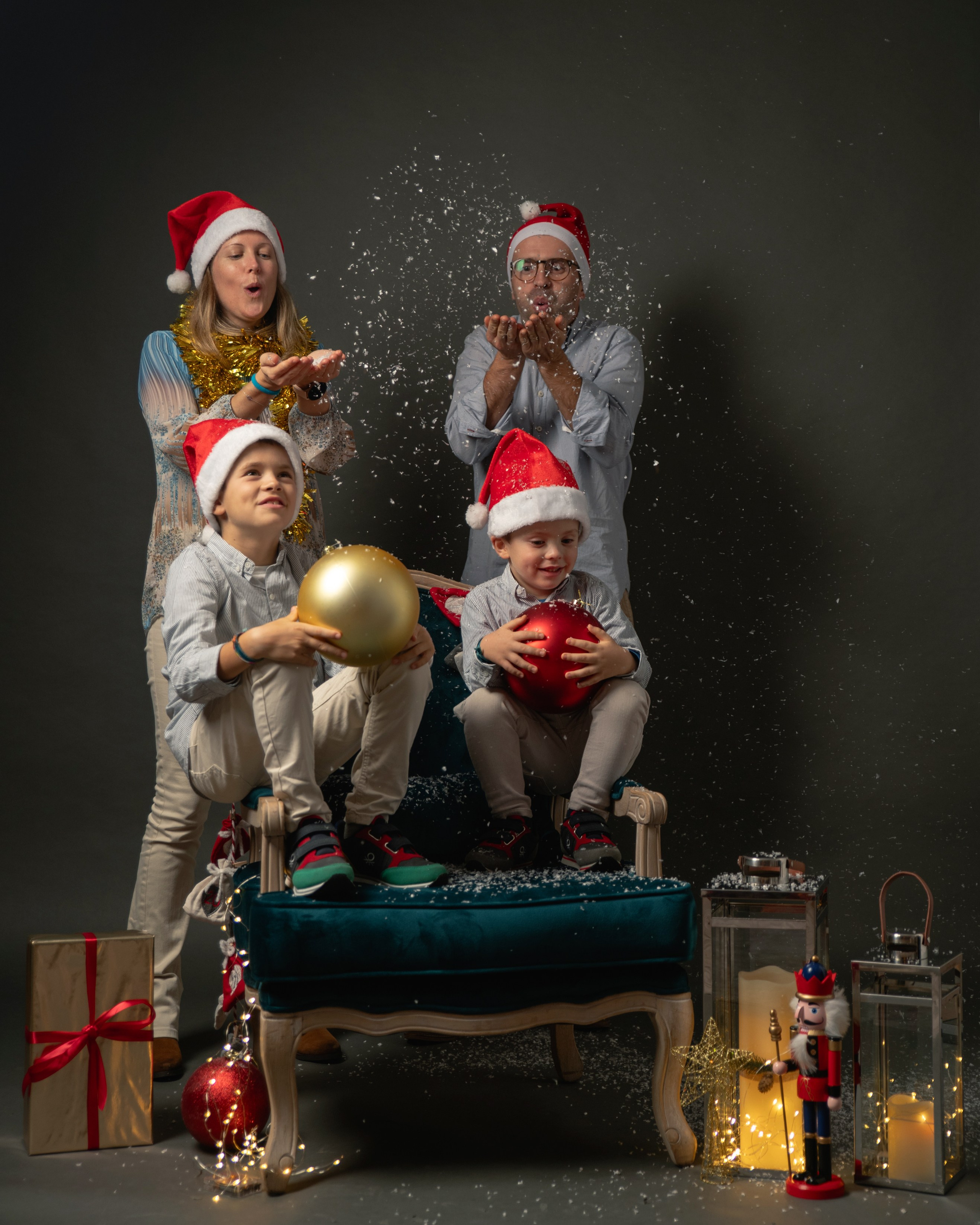 FAMILY Of ANTONIETA. Anastasiia Antoniuk portrait, family and couple photographer, Portugal