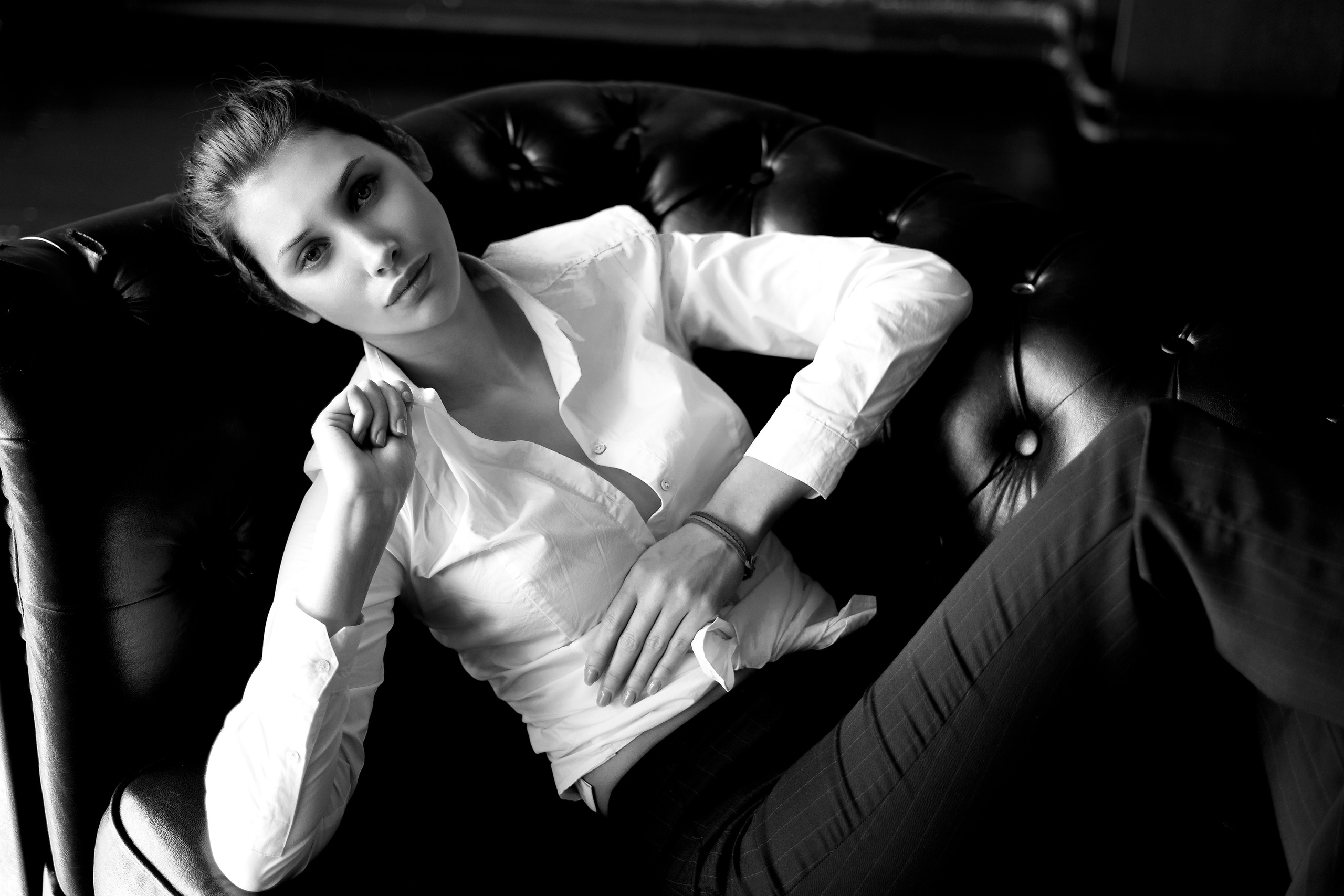 Монохромный портрет