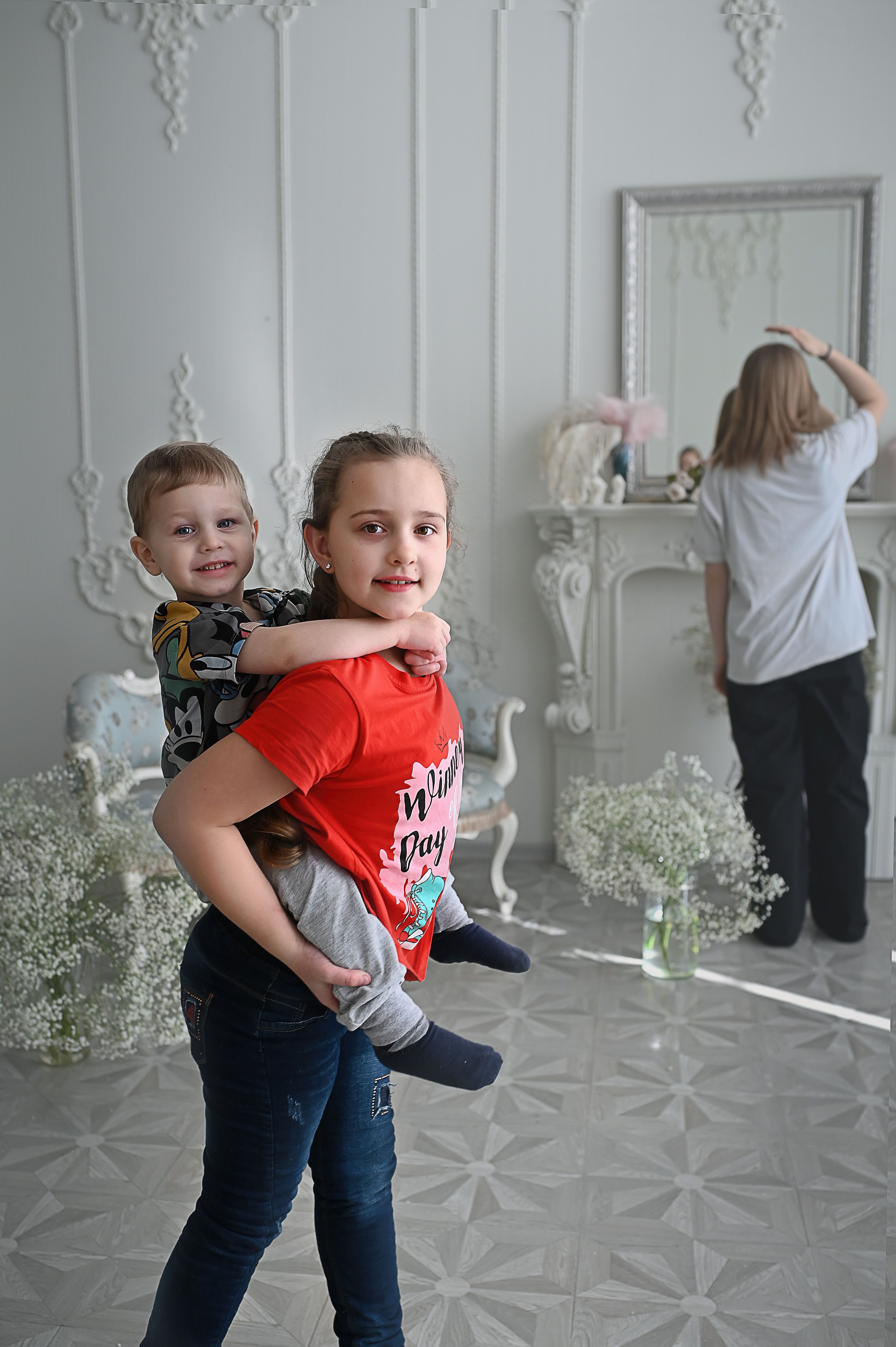 Юлия, Ульяна, Любаша и Илюша. Фотографы крещения/венчания  Красноярск Татьяна и Вячеслав Переваловы