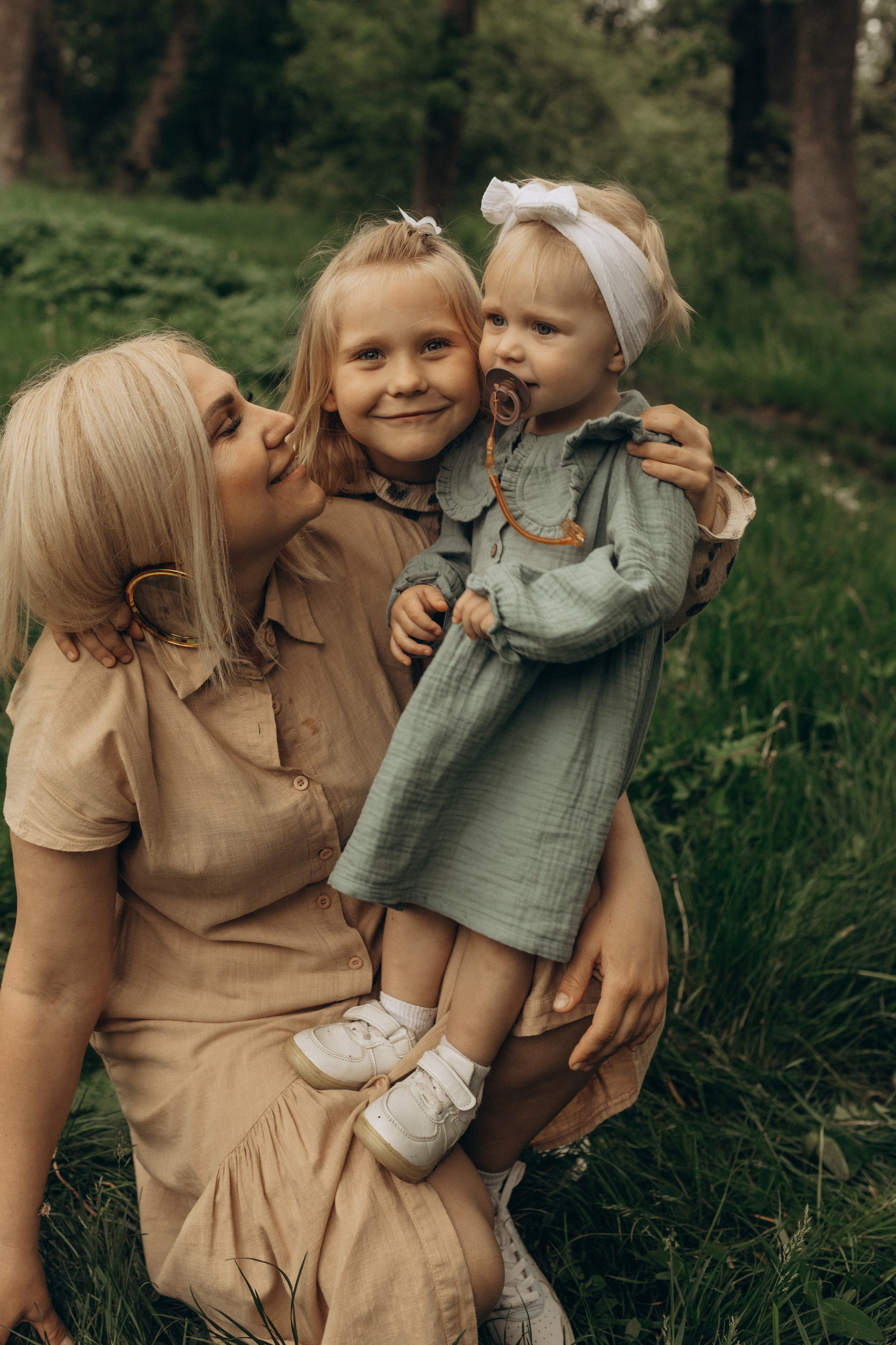 Фотосессия под летним дождем с Алексеем, Юлией и их доченьками. Фотограф в Ставрополе Svetlana Matveeva