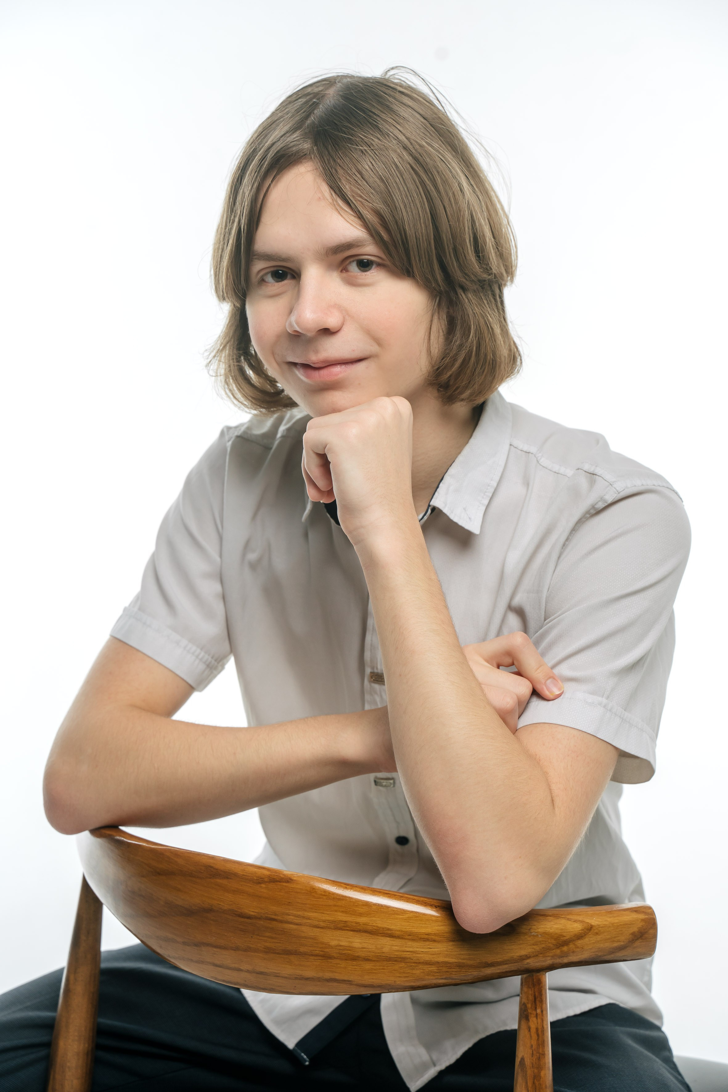 1. Выпускные альбомы, школьные фотосессии в городе Новороссийске