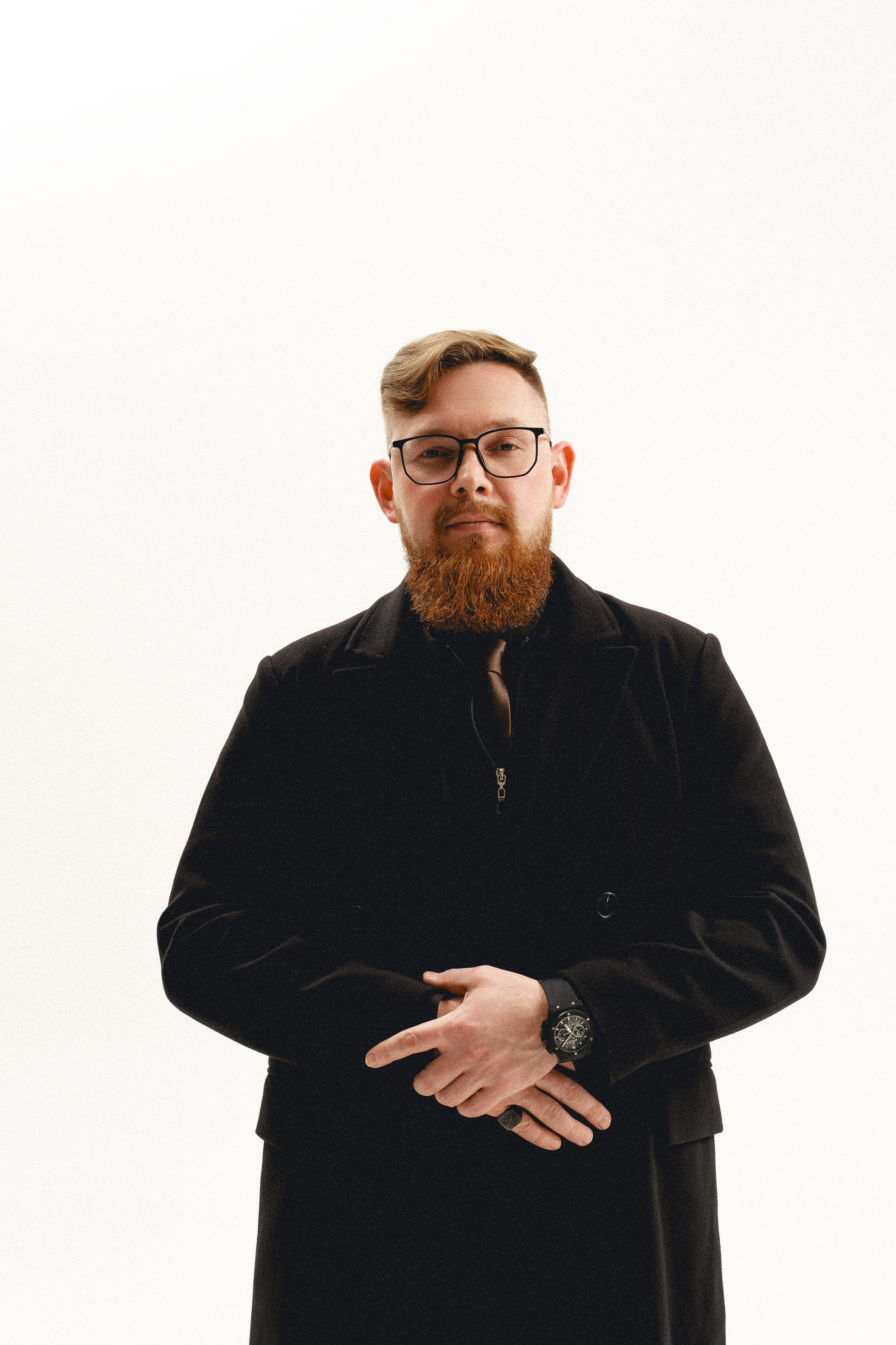 Мужской портрет в стиле фильма «джентльмены». Иван Упоров — фотограф, рилсмейкер чебоксары