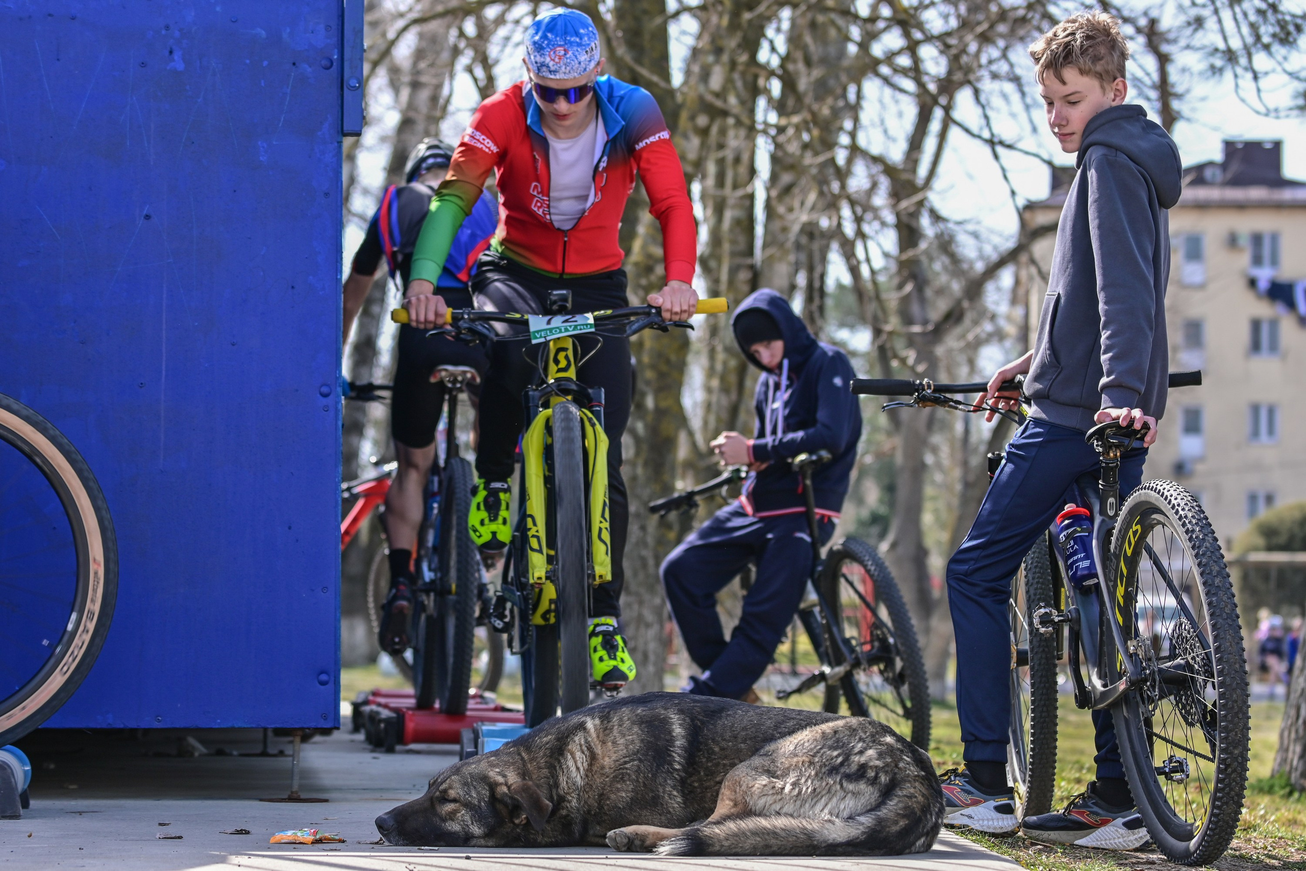 Маунтинбайк, кросс-кантри в Архипо-Осиповке 16 марта 2025. Спортивный фотограф, фотожурналист Павел Ларькин