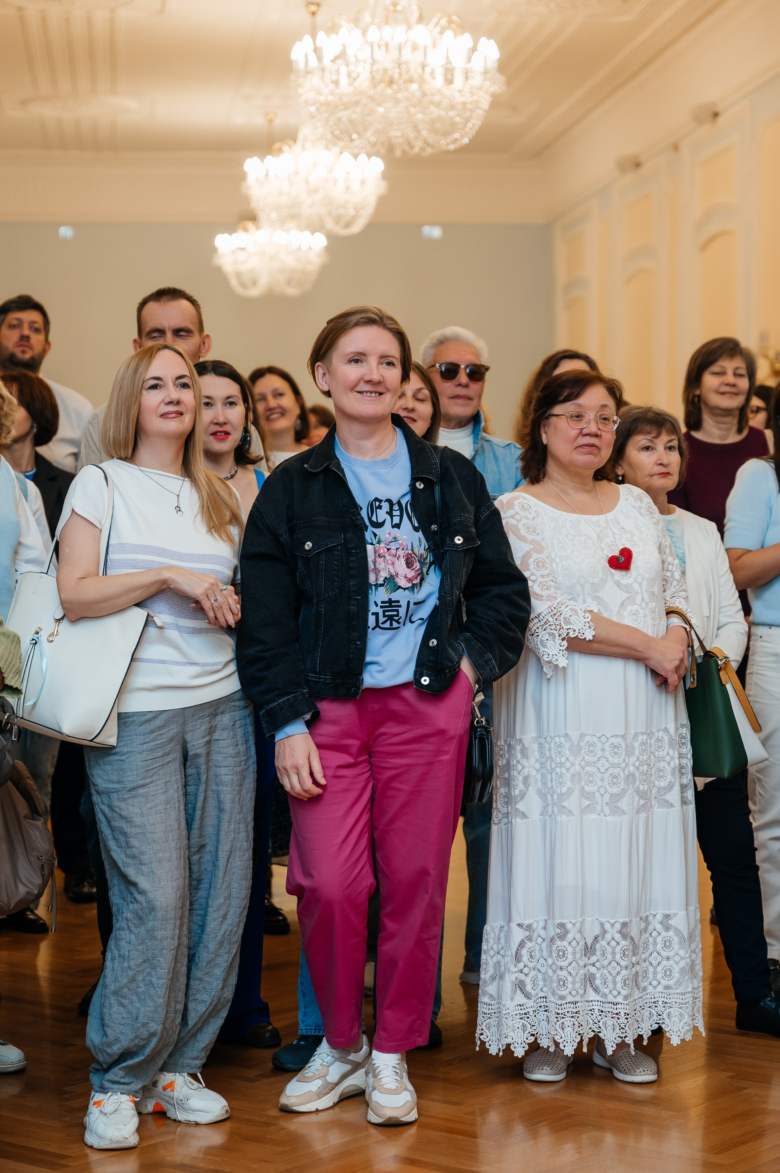 Открытие выставки Кати Васильевой в Молодежном театре. Wedding and family photographer USA