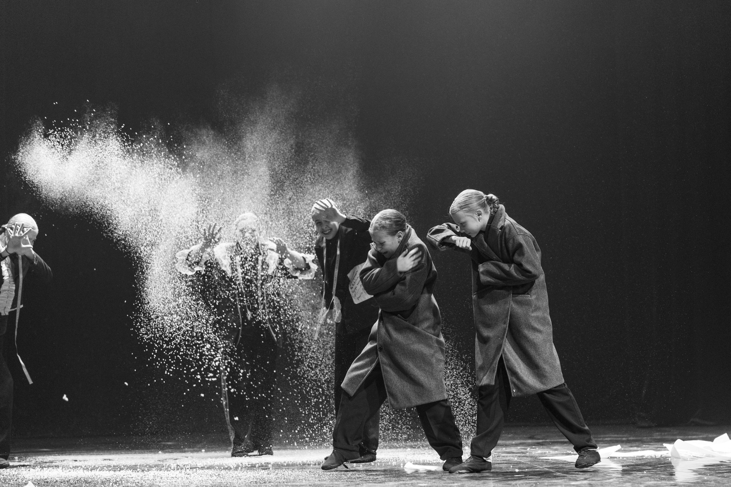 Гоголь. Зарисовки. Фотограф Сергей Ловкий