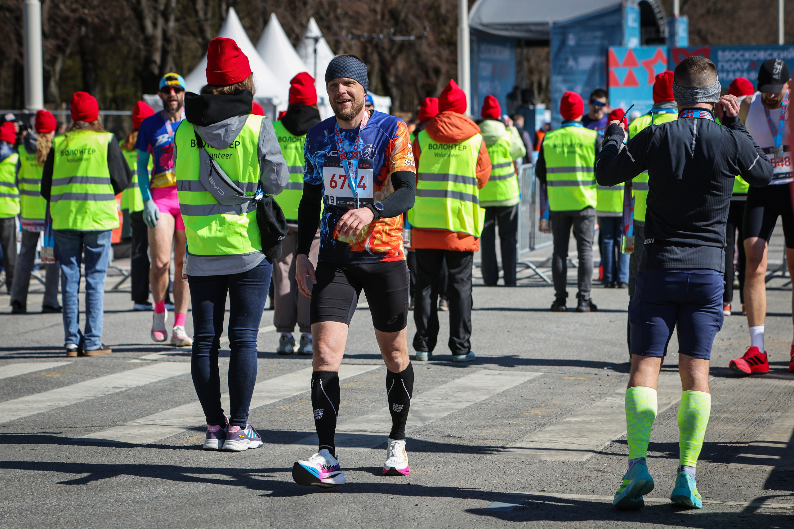 Московский полумарафон 25 и 26.04.26. Фотограф Сергей Ловкий